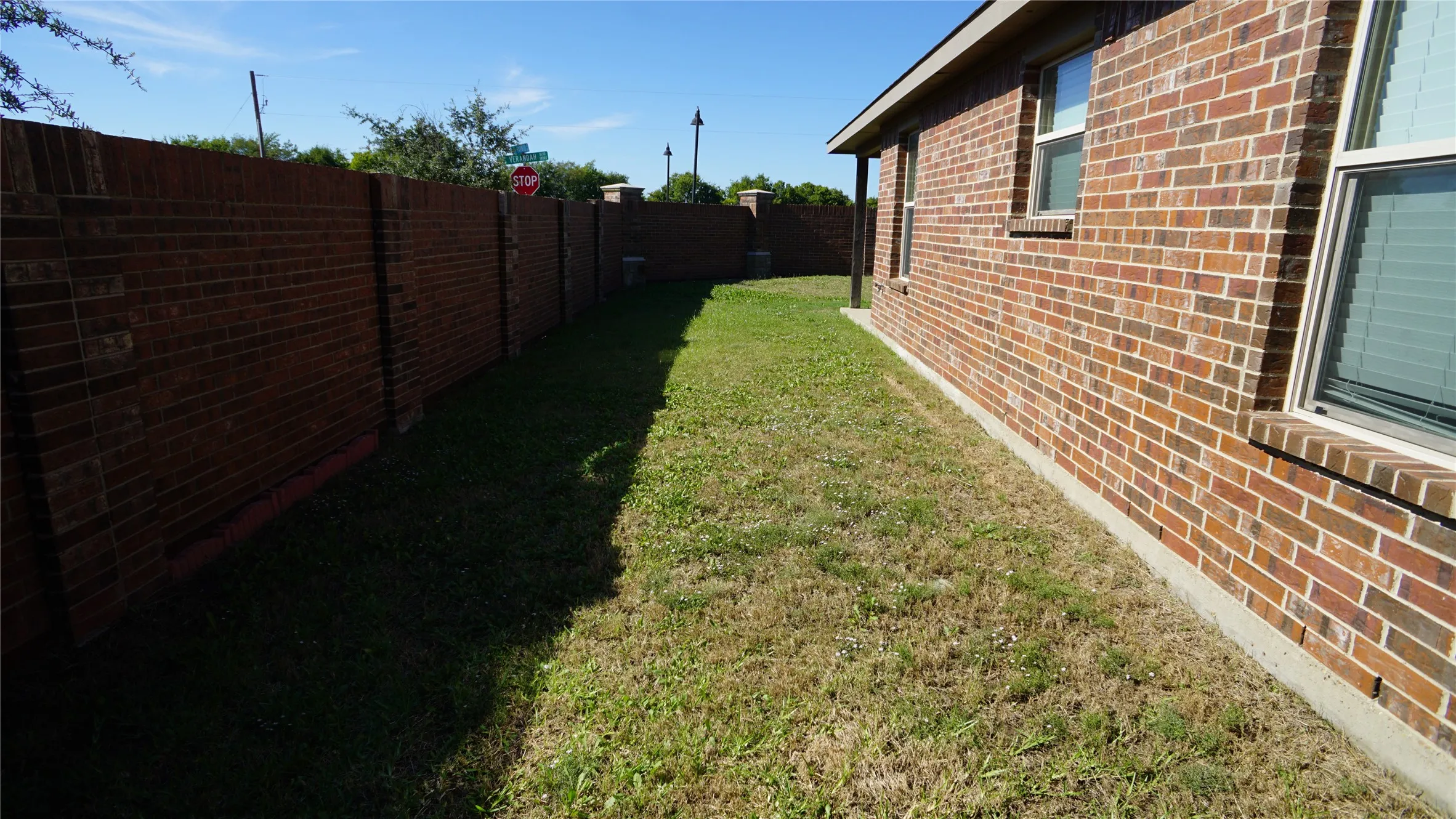 Single Family Residence For Rent in Hunt County , 1817 Berrywood Drive, Royse City, Texas 75189, 3 Bedroom, 2 Bathroom, 2 Garage spaces, 1,406 Sqft, built in 2011, mls#21349059, Real Estate Agent in Royse City, Homes For Rent in Hunt county, Homes For Rent in Royse City, Realtor in Royse City Texas, Real Estate Brokerage Independent Realty Texas, Luminita Cordes Realtor