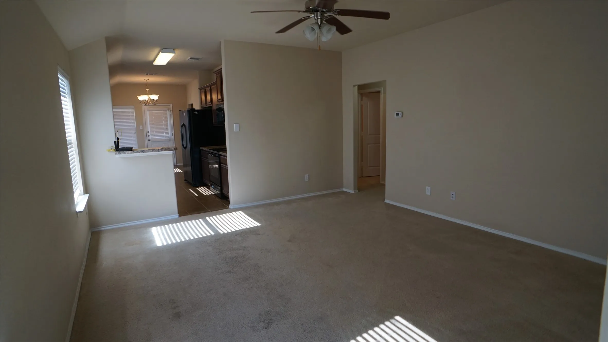 Single Family Residence For Rent in Hunt County , 1817 Berrywood Drive, Royse City, Texas 75189, 3 Bedroom, 2 Bathroom, 2 Garage spaces, 1,406 Sqft, built in 2011, mls#21349059, Real Estate Agent in Royse City, Homes For Rent in Hunt county, Homes For Rent in Royse City, Realtor in Royse City Texas, Real Estate Brokerage Independent Realty Texas, Luminita Cordes Realtor