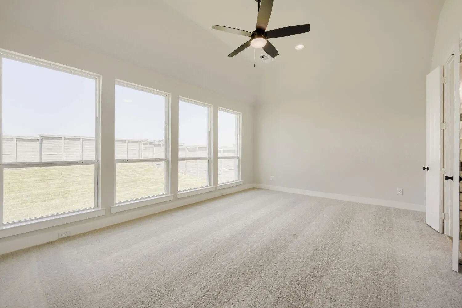 Spacious Main Bedroom