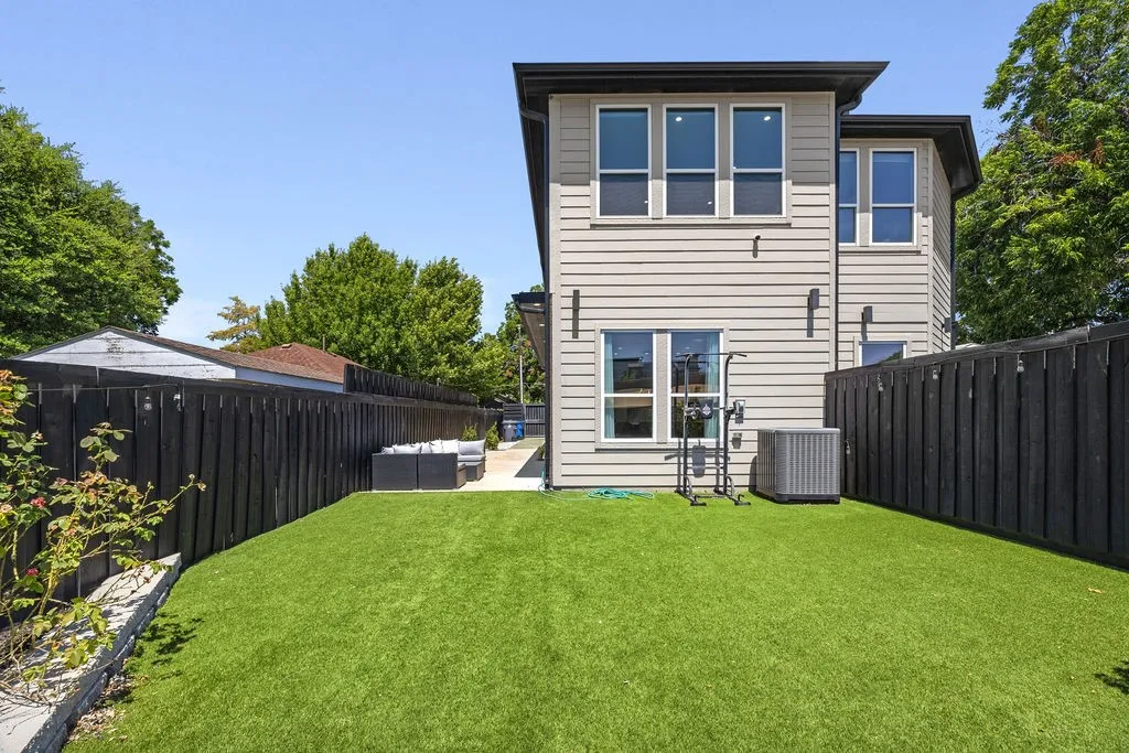 Single Family Residence For Sale in Dallas County , 2722 Hondo Avenue, Dallas, Texas 75219, 3 Bedroom, 3 Bathroom, 1 Garage spaces, 1,905 Sqft, built in 2023, mls#21330854, Real Estate Agent in Dallas, Homes For Sale in Dallas county, Homes For Sale in Dallas, Realtor in Dallas Texas, Real Estate Brokerage Independent Realty Texas, Luminita Cordes Realtor