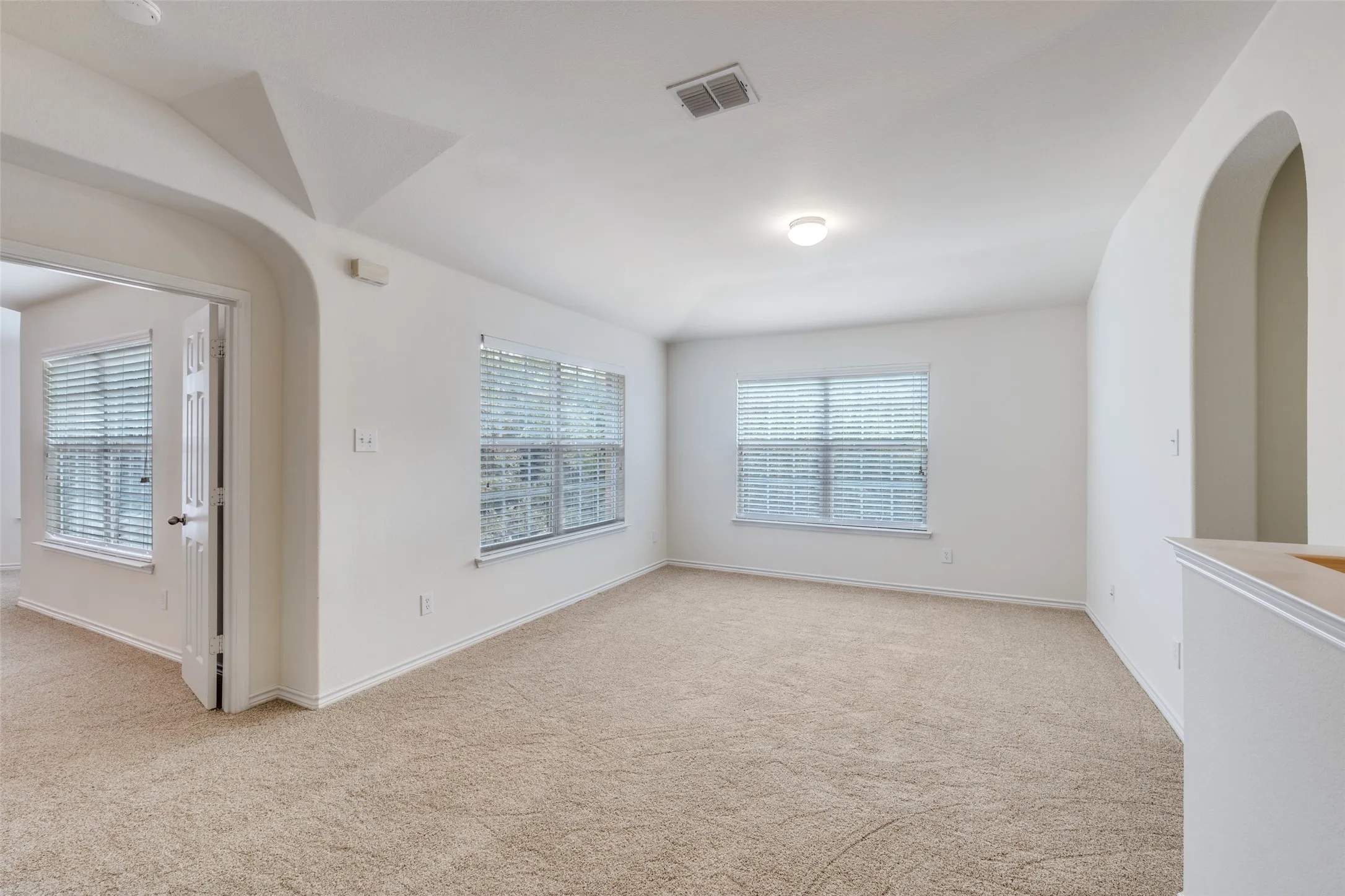 Single Family Residence For Sale in Collin County , 2025 Testament Trail, Plano, Texas 75074, 4 Bedrooms, 3 Bathrooms, 2 Garage spaces, 3,411 Sqft, built in 2006, Price $525,000, mls#21349053, Real Estate Agent in Plano, Homes For Sale in Collin county, Homes For Sale in Plano, Realtor in Plano Texas, Real Estate Brokerage Independent Realty Texas, Luminita Cordes Realtor