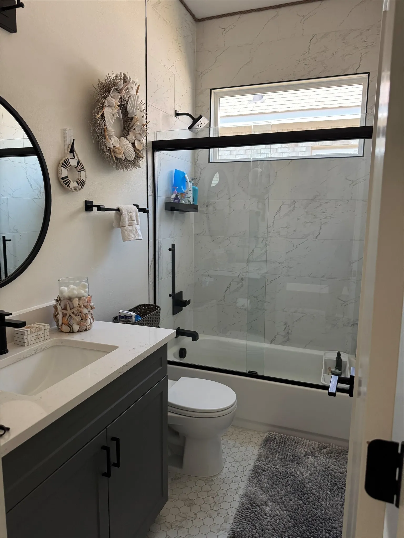 Single Family Residence For Sale in Tarrant County , 1453 Eagle Nest Drive, Pelican Bay, Texas 76020, 3 Bedroom, 2 Bathroom, 2 Garage spaces, 1,522 Sqft, built in 2021, mls#21340856, Real Estate Agent in Pelican Bay, Homes For Sale in Tarrant county, Homes For Sale in Pelican Bay, Realtor in Pelican Bay Texas, Real Estate Brokerage Independent Realty Texas, Luminita Cordes Realtor