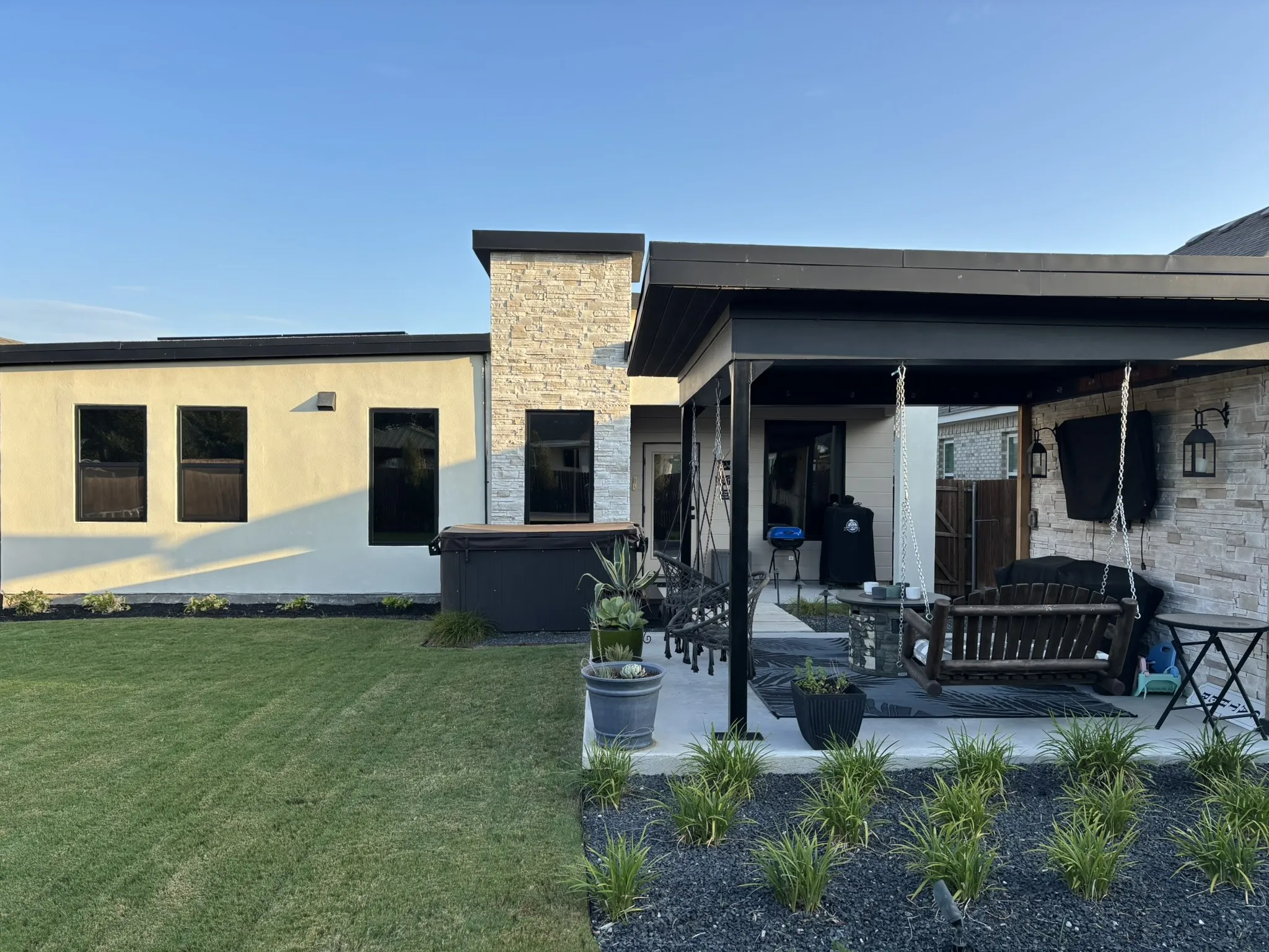 Single Family Residence For Sale in Tarrant County , 1453 Eagle Nest Drive, Pelican Bay, Texas 76020, 3 Bedroom, 2 Bathroom, 2 Garage spaces, 1,522 Sqft, built in 2021, mls#21340856, Real Estate Agent in Pelican Bay, Homes For Sale in Tarrant county, Homes For Sale in Pelican Bay, Realtor in Pelican Bay Texas, Real Estate Brokerage Independent Realty Texas, Luminita Cordes Realtor