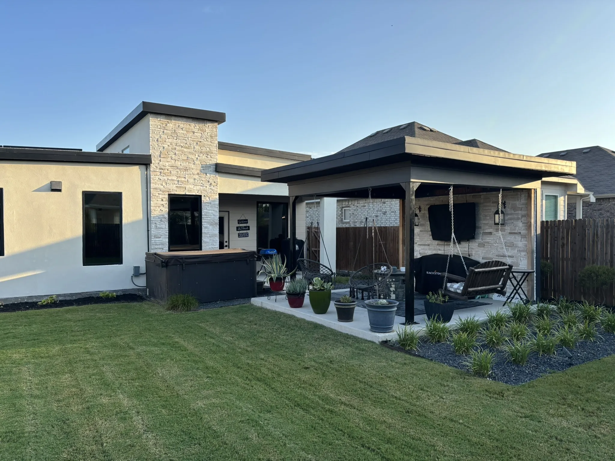 Single Family Residence For Sale in Tarrant County , 1453 Eagle Nest Drive, Pelican Bay, Texas 76020, 3 Bedroom, 2 Bathroom, 2 Garage spaces, 1,522 Sqft, built in 2021, mls#21340856, Real Estate Agent in Pelican Bay, Homes For Sale in Tarrant county, Homes For Sale in Pelican Bay, Realtor in Pelican Bay Texas, Real Estate Brokerage Independent Realty Texas, Luminita Cordes Realtor
