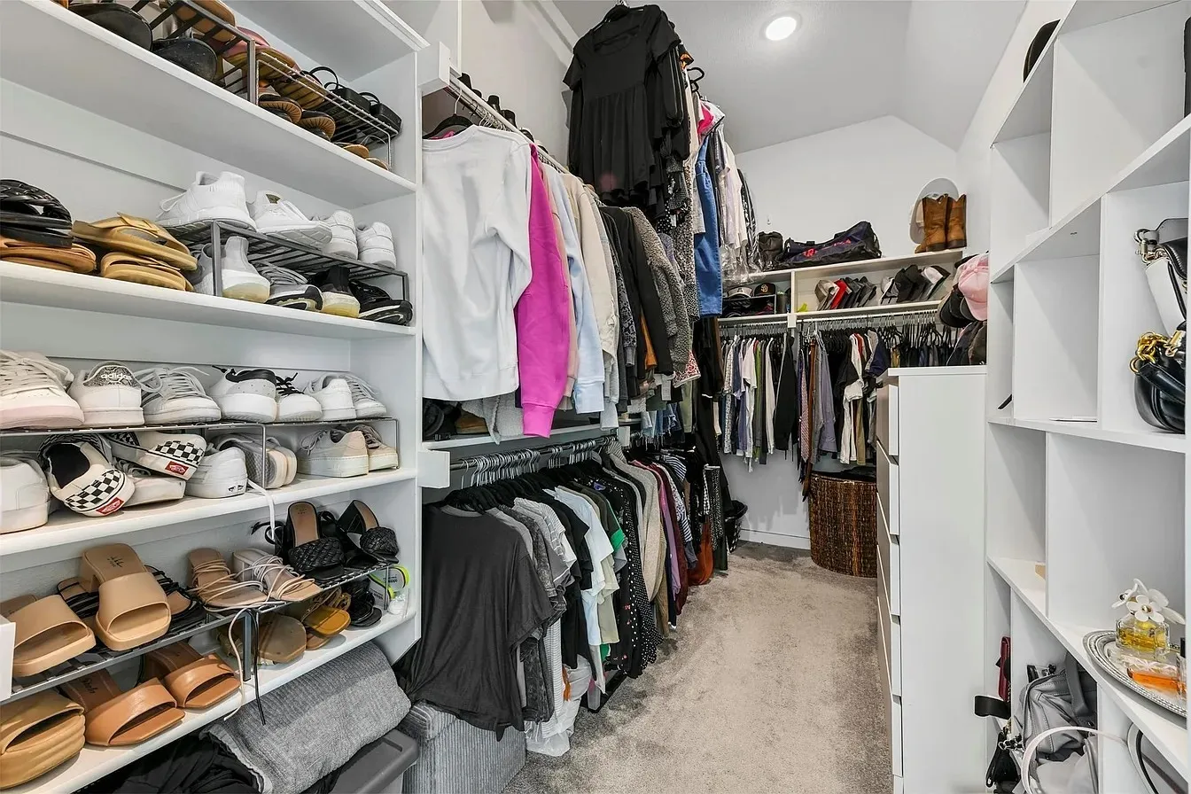 Townhouse For Sale in Collin County , 4891 Ellie Lane, Fairview, Texas 75069, 3 Bedroom, 3 Bathroom, 2 Garage spaces, 2,223 Sqft, built in 2020, mls#21348992, Real Estate Agent in Fairview, Homes For Sale in Collin county, Homes For Sale in Fairview, Realtor in Fairview Texas, Real Estate Brokerage Independent Realty Texas, Luminita Cordes Realtor