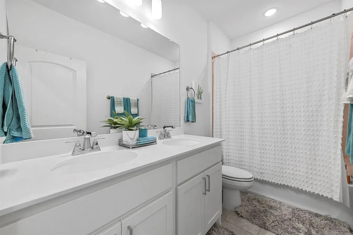 Townhouse For Sale in Collin County , 4891 Ellie Lane, Fairview, Texas 75069, 3 Bedroom, 3 Bathroom, 2 Garage spaces, 2,223 Sqft, built in 2020, mls#21348992, Real Estate Agent in Fairview, Homes For Sale in Collin county, Homes For Sale in Fairview, Realtor in Fairview Texas, Real Estate Brokerage Independent Realty Texas, Luminita Cordes Realtor