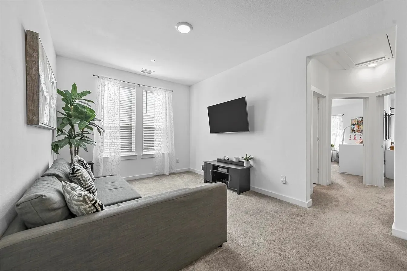 Townhouse For Sale in Collin County , 4891 Ellie Lane, Fairview, Texas 75069, 3 Bedroom, 3 Bathroom, 2 Garage spaces, 2,223 Sqft, built in 2020, mls#21348992, Real Estate Agent in Fairview, Homes For Sale in Collin county, Homes For Sale in Fairview, Realtor in Fairview Texas, Real Estate Brokerage Independent Realty Texas, Luminita Cordes Realtor