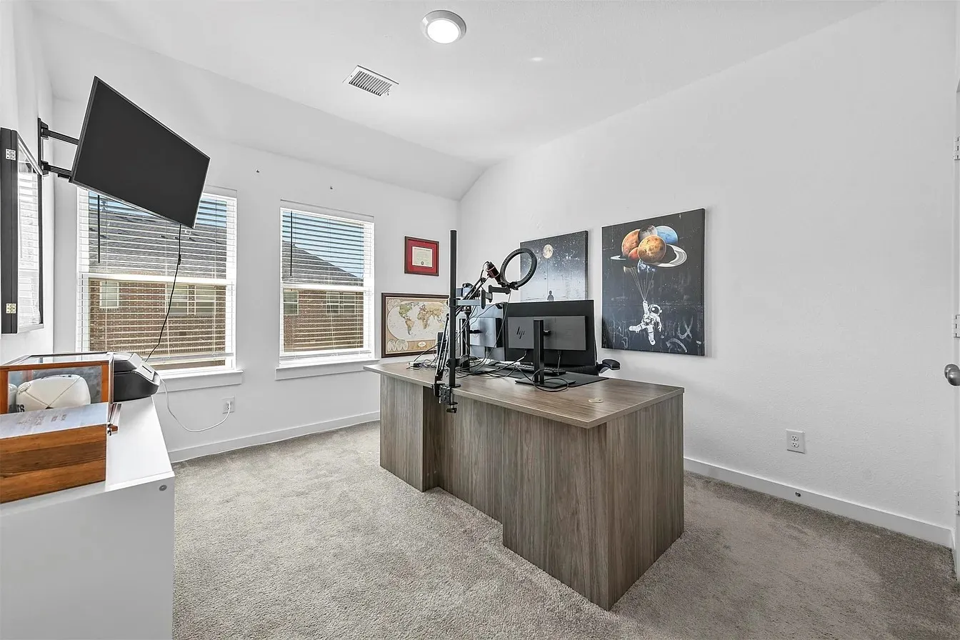 Townhouse For Sale in Collin County , 4891 Ellie Lane, Fairview, Texas 75069, 3 Bedroom, 3 Bathroom, 2 Garage spaces, 2,223 Sqft, built in 2020, mls#21348992, Real Estate Agent in Fairview, Homes For Sale in Collin county, Homes For Sale in Fairview, Realtor in Fairview Texas, Real Estate Brokerage Independent Realty Texas, Luminita Cordes Realtor
