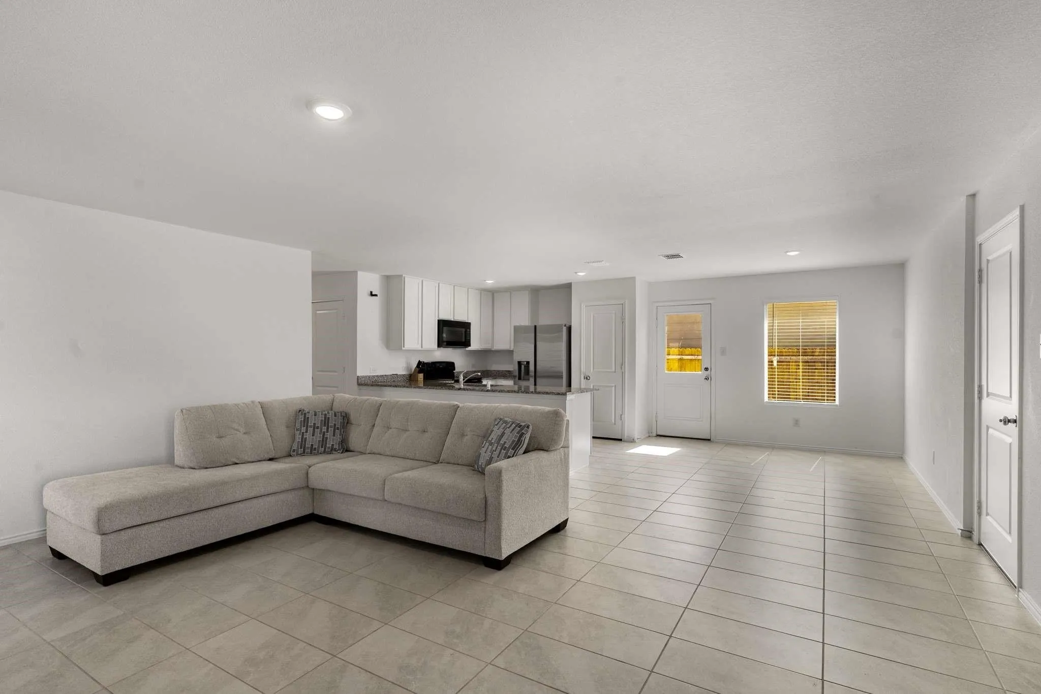 Single Family Residence For Rent in Collin County , 222 Harvest Street, Princeton, Texas 75407, 3 Bedroom, 2 Bathroom, 2 Garage spaces, 1,436 Sqft, built in 2024, mls#21349101, Real Estate Agent in Princeton, Homes For Rent in Collin county, Homes For Rent in Princeton, Realtor in Princeton Texas, Real Estate Brokerage Independent Realty Texas, Luminita Cordes Realtor