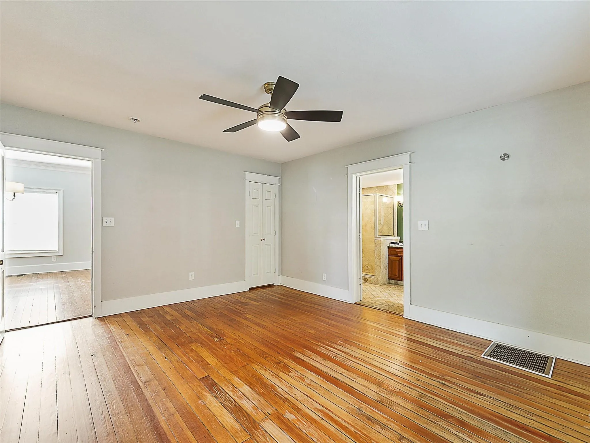 Single Family Residence For Sale in Collin County , 607 W Walnut Street, Celina, Texas 75009, 3 Bedroom, 2 Bathroom, 2 Garage spaces, 1,850 Sqft, built in 1909, mls#21337195, Real Estate Agent in Celina, Homes For Sale in Collin county, Homes For Sale in Celina, Realtor in Celina Texas, Real Estate Brokerage Independent Realty Texas, Luminita Cordes Realtor