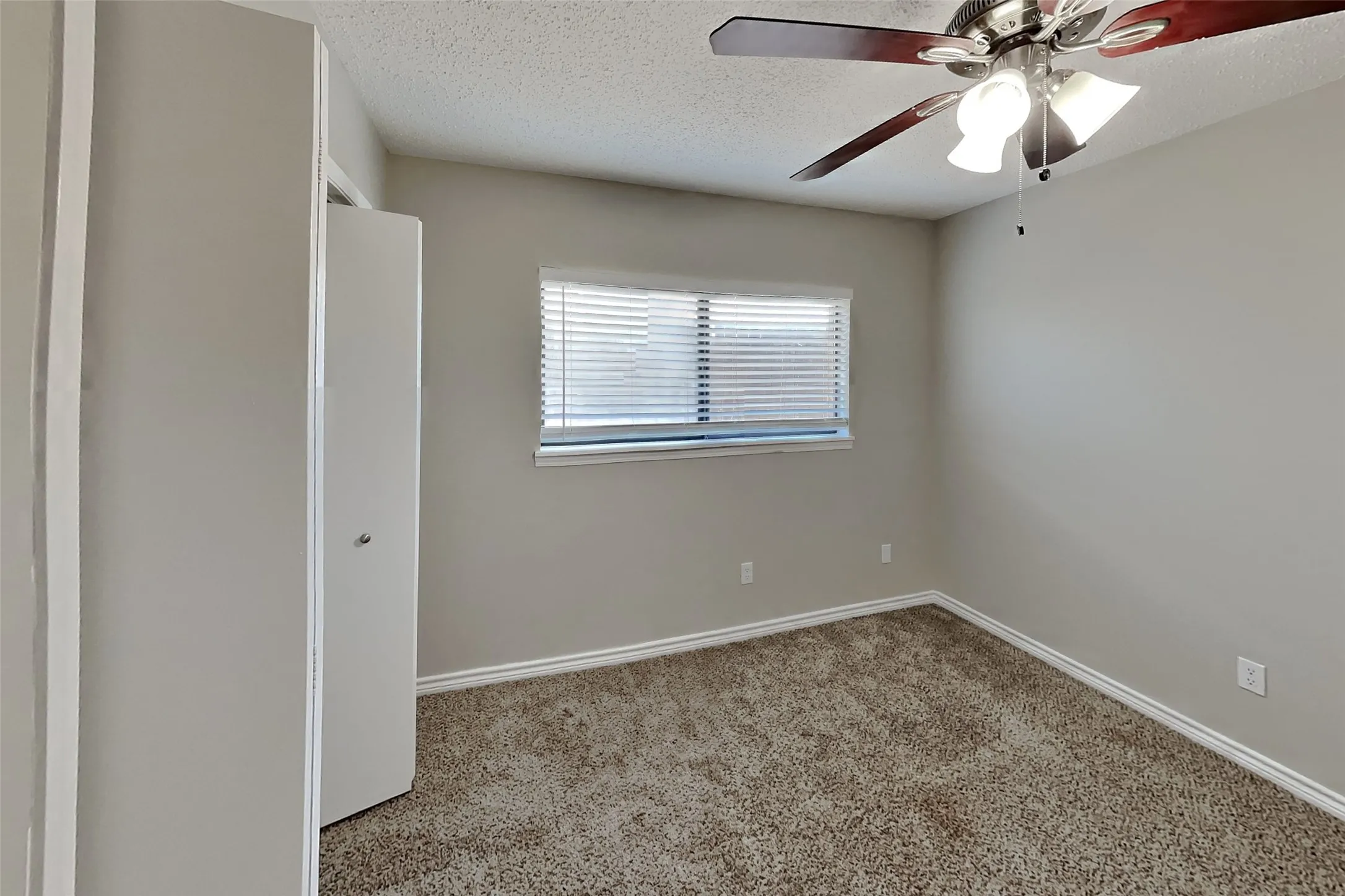 Single Family Residence For Rent in Collin County , 833 Harvest Glen Drive, Plano, Texas 75023, 4 Bedroom, 2 Bathroom, 2 Garage spaces, 1,529 Sqft, built in 1981, mls#21349134, Real Estate Agent in Plano, Homes For Rent in Collin county, Homes For Rent in Plano, Realtor in Plano Texas, Real Estate Brokerage Independent Realty Texas, Luminita Cordes Realtor