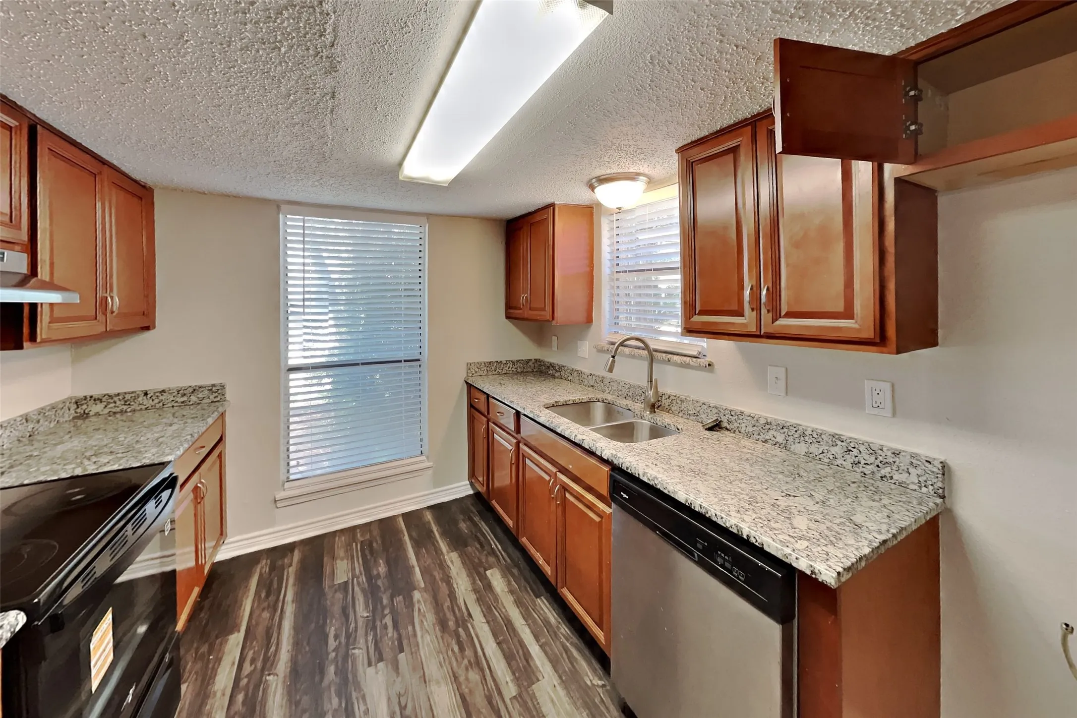 Single Family Residence For Rent in Collin County , 833 Harvest Glen Drive, Plano, Texas 75023, 4 Bedroom, 2 Bathroom, 2 Garage spaces, 1,529 Sqft, built in 1981, mls#21349134, Real Estate Agent in Plano, Homes For Rent in Collin county, Homes For Rent in Plano, Realtor in Plano Texas, Real Estate Brokerage Independent Realty Texas, Luminita Cordes Realtor