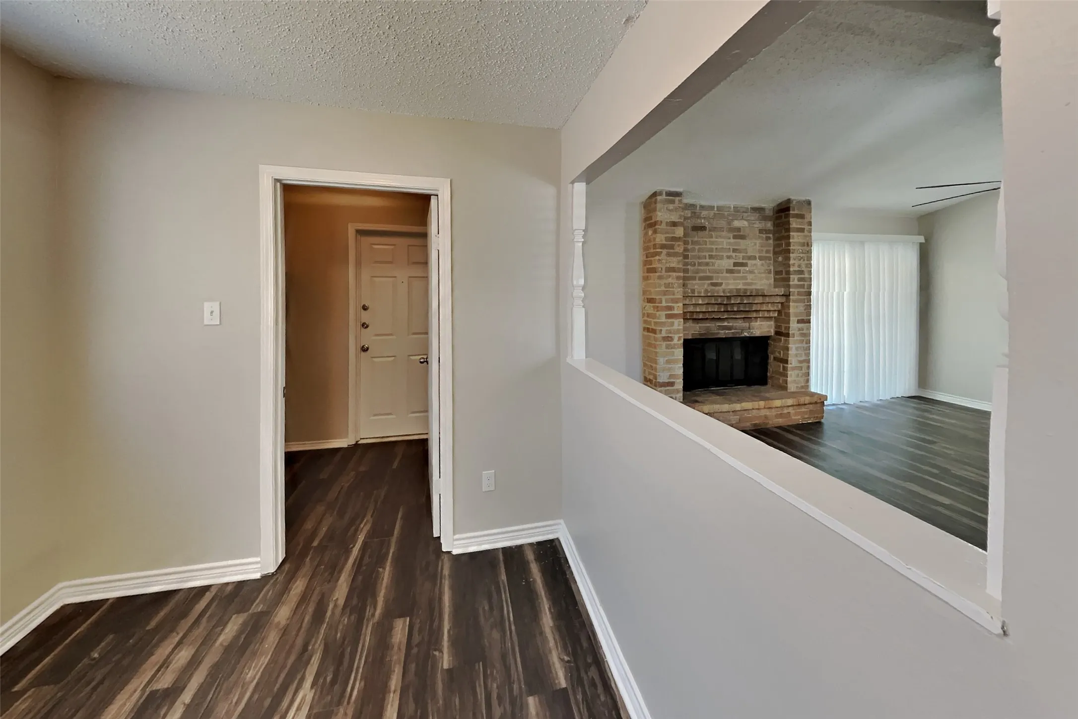 Single Family Residence For Rent in Collin County , 833 Harvest Glen Drive, Plano, Texas 75023, 4 Bedroom, 2 Bathroom, 2 Garage spaces, 1,529 Sqft, built in 1981, mls#21349134, Real Estate Agent in Plano, Homes For Rent in Collin county, Homes For Rent in Plano, Realtor in Plano Texas, Real Estate Brokerage Independent Realty Texas, Luminita Cordes Realtor