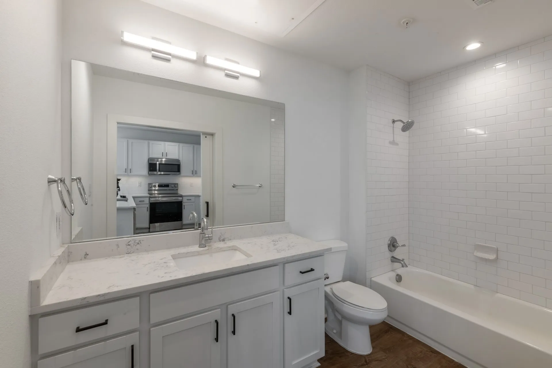 Apartment For Rent in Dallas County , 617 N Tyler Street, Dallas, Texas 75208, 1 Bedroom, 1 Bathroom, Garage spaces, 680 Sqft, built in 2020, mls#21349125, Real Estate Agent in Dallas, Homes For Rent in Dallas county, Homes For Rent in Dallas, Realtor in Dallas Texas, Real Estate Brokerage Independent Realty Texas, Luminita Cordes Realtor