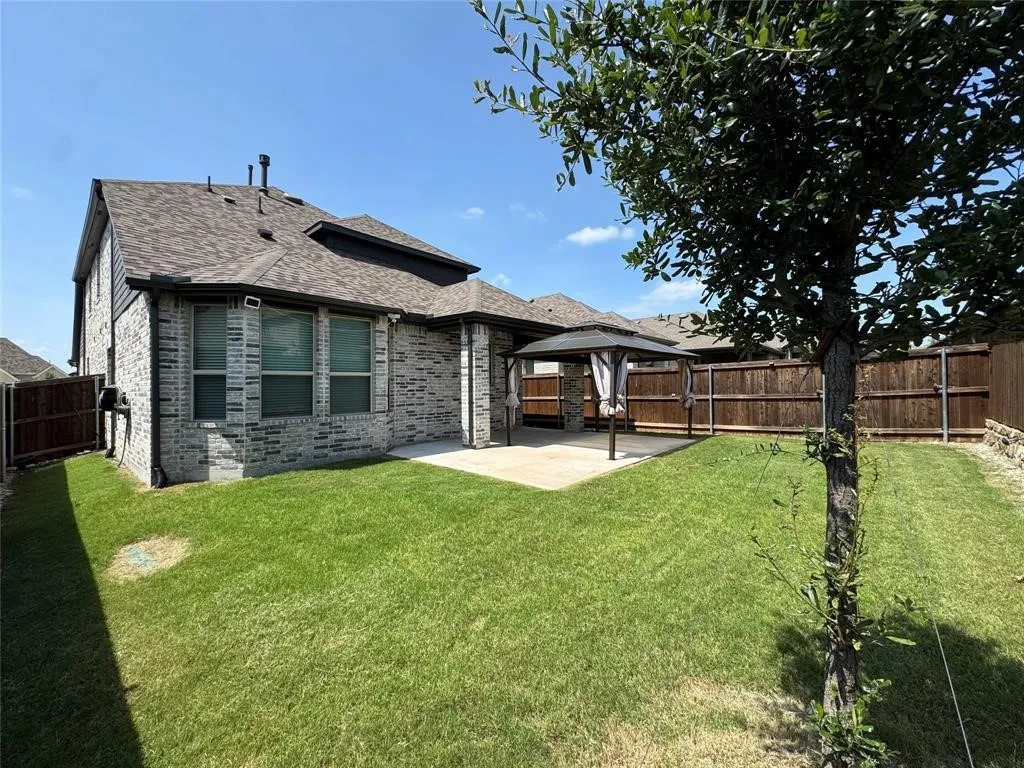 Single Family Residence For Rent in Rockwall County , 4056 Anglers Way, Royse City, Texas 75189, 4 Bedroom, 4 Bathroom, 2 Garage spaces, 2,732 Sqft, built in 2022, mls#21348871, Real Estate Agent in Royse City, Homes For Rent in Rockwall county, Homes For Rent in Royse City, Realtor in Royse City Texas, Real Estate Brokerage Independent Realty Texas, Luminita Cordes Realtor