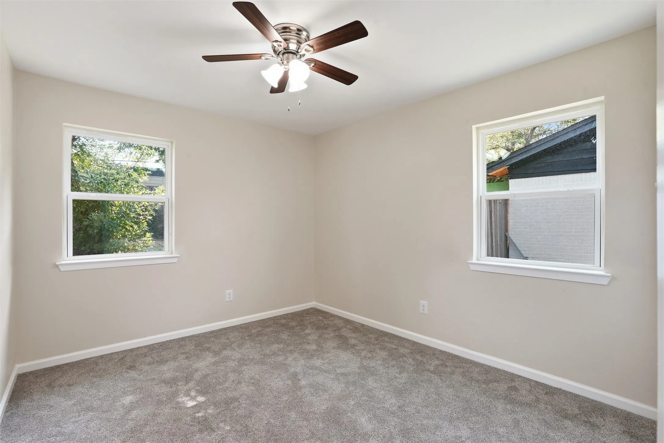 Single Family Residence For Sale in Tarrant County , 840 Crosby Avenue, White Settlement, Texas 76108, 3 Bedroom, 2 Bathroom, 2 Garage spaces, 1,158 Sqft, built in 1963, mls#21347167, Real Estate Agent in White Settlement, Homes For Sale in Tarrant county, Homes For Sale in White Settlement, Realtor in White Settlement Texas, Real Estate Brokerage Independent Realty Texas, Luminita Cordes Realtor