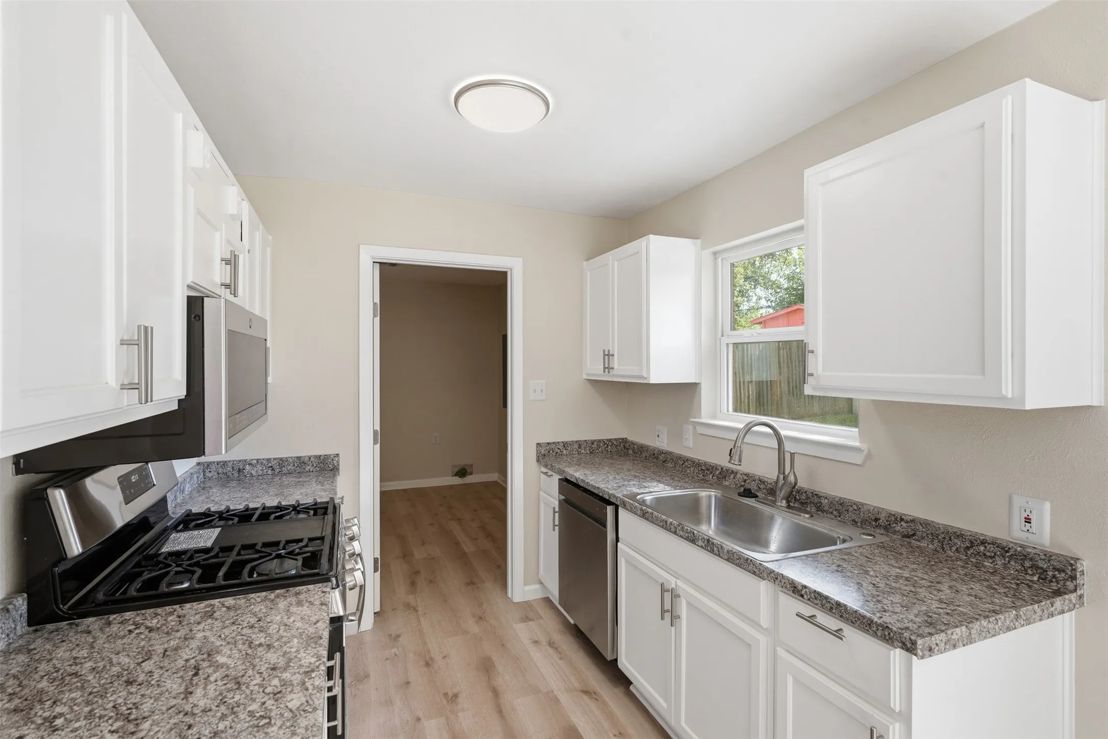 Single Family Residence For Sale in Tarrant County , 840 Crosby Avenue, White Settlement, Texas 76108, 3 Bedroom, 2 Bathroom, 2 Garage spaces, 1,158 Sqft, built in 1963, mls#21347167, Real Estate Agent in White Settlement, Homes For Sale in Tarrant county, Homes For Sale in White Settlement, Realtor in White Settlement Texas, Real Estate Brokerage Independent Realty Texas, Luminita Cordes Realtor