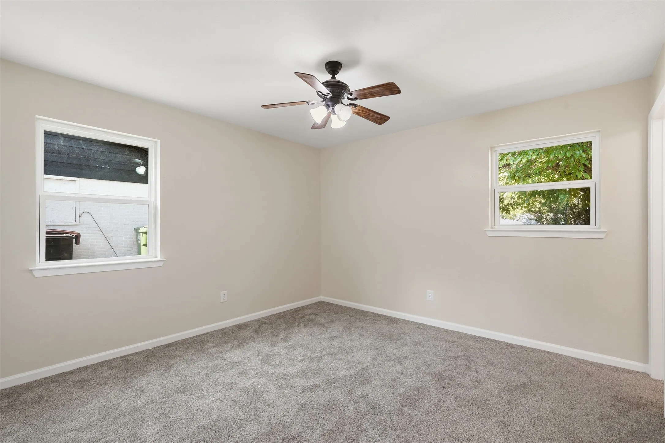 Single Family Residence For Sale in Tarrant County , 840 Crosby Avenue, White Settlement, Texas 76108, 3 Bedroom, 2 Bathroom, 2 Garage spaces, 1,158 Sqft, built in 1963, mls#21347167, Real Estate Agent in White Settlement, Homes For Sale in Tarrant county, Homes For Sale in White Settlement, Realtor in White Settlement Texas, Real Estate Brokerage Independent Realty Texas, Luminita Cordes Realtor