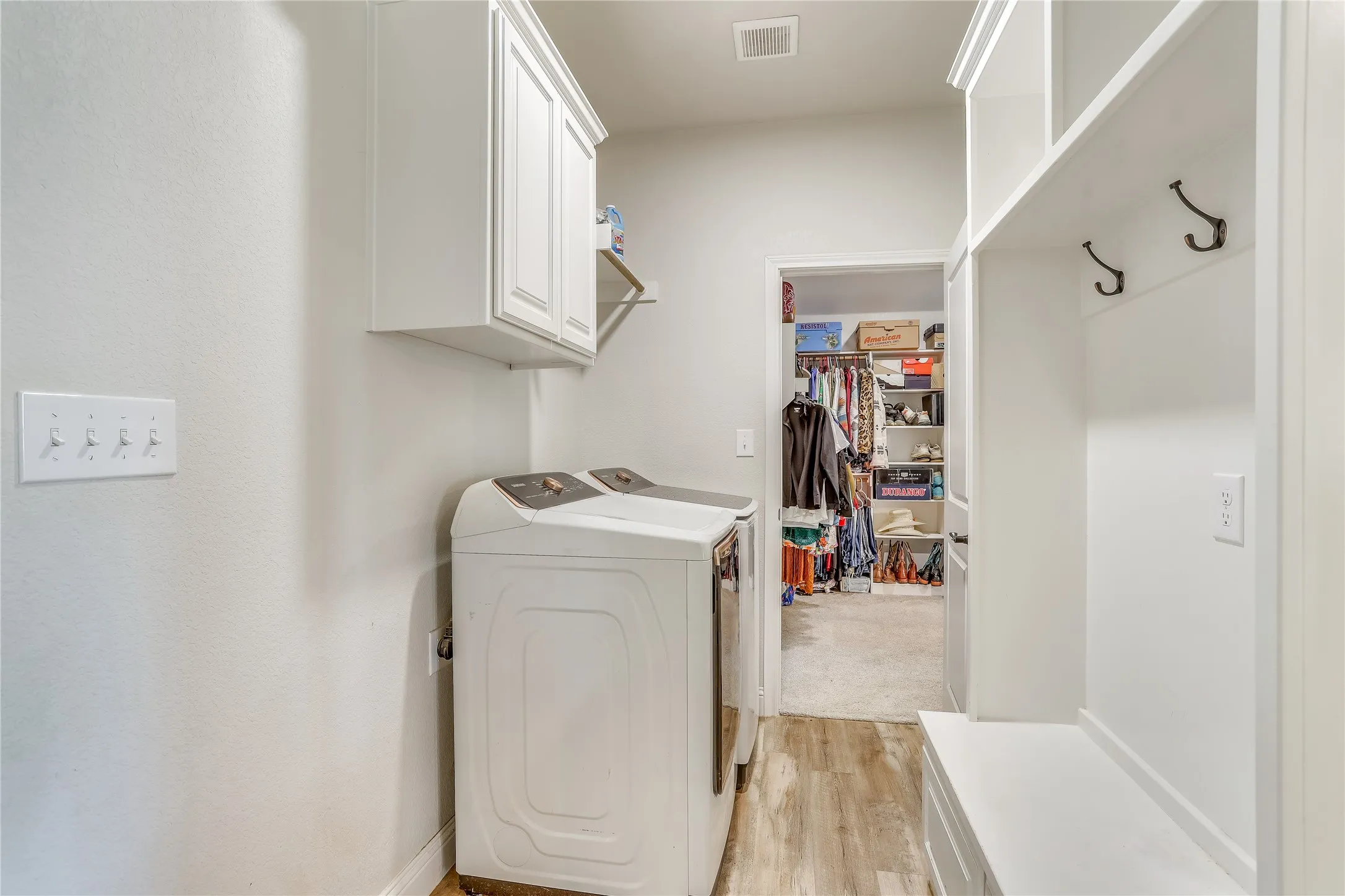 Single Family Residence For Sale in Parker County , 1000 Churchill Lane, Millsap, Texas 76066, 5 Bedroom, 2 Bathroom, 2 Garage spaces, 2,375 Sqft, built in 2022, mls#21348711, Real Estate Agent in Millsap, Homes For Sale in Parker county, Homes For Sale in Millsap, Realtor in Millsap Texas, Real Estate Brokerage Independent Realty Texas, Luminita Cordes Realtor