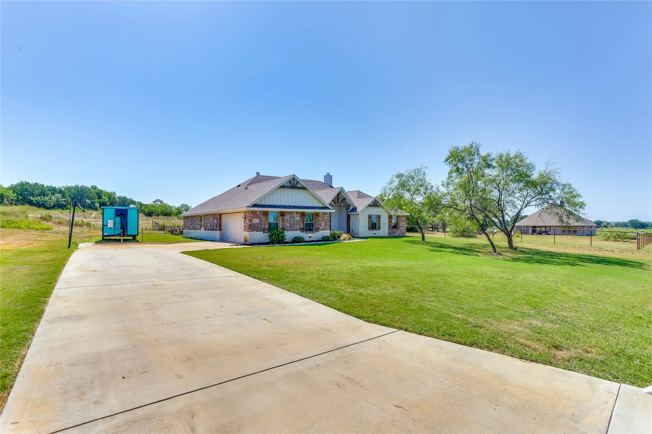 Single Family Residence For Sale in Parker County , 1000 Churchill Lane, Millsap, Texas 76066, 5 Bedroom, 2 Bathroom, 2 Garage spaces, 2,375 Sqft, built in 2022, mls#21348711, Real Estate Agent in Millsap, Homes For Sale in Parker county, Homes For Sale in Millsap, Realtor in Millsap Texas, Real Estate Brokerage Independent Realty Texas, Luminita Cordes Realtor