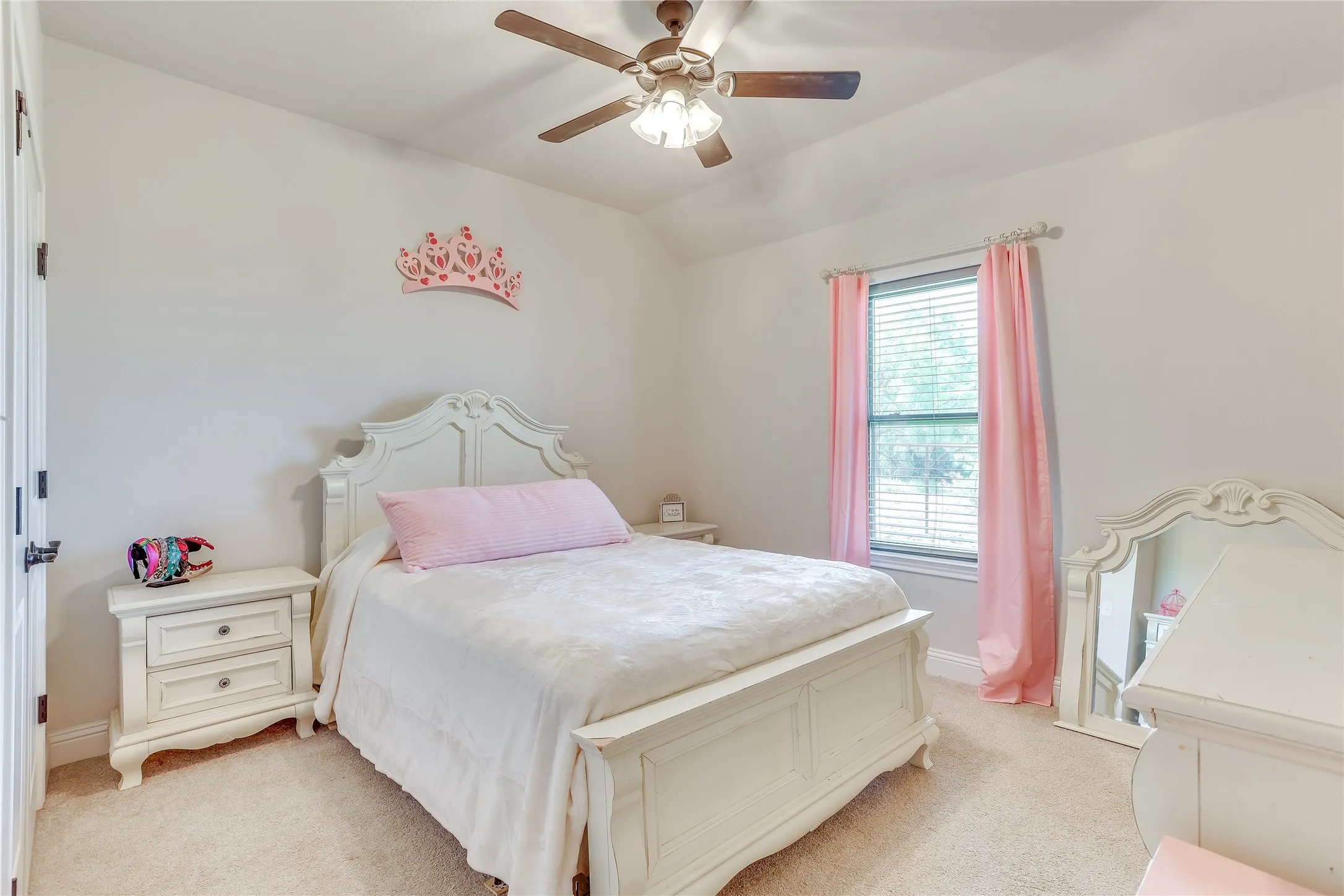 Single Family Residence For Sale in Parker County , 1000 Churchill Lane, Millsap, Texas 76066, 5 Bedroom, 2 Bathroom, 2 Garage spaces, 2,375 Sqft, built in 2022, mls#21348711, Real Estate Agent in Millsap, Homes For Sale in Parker county, Homes For Sale in Millsap, Realtor in Millsap Texas, Real Estate Brokerage Independent Realty Texas, Luminita Cordes Realtor
