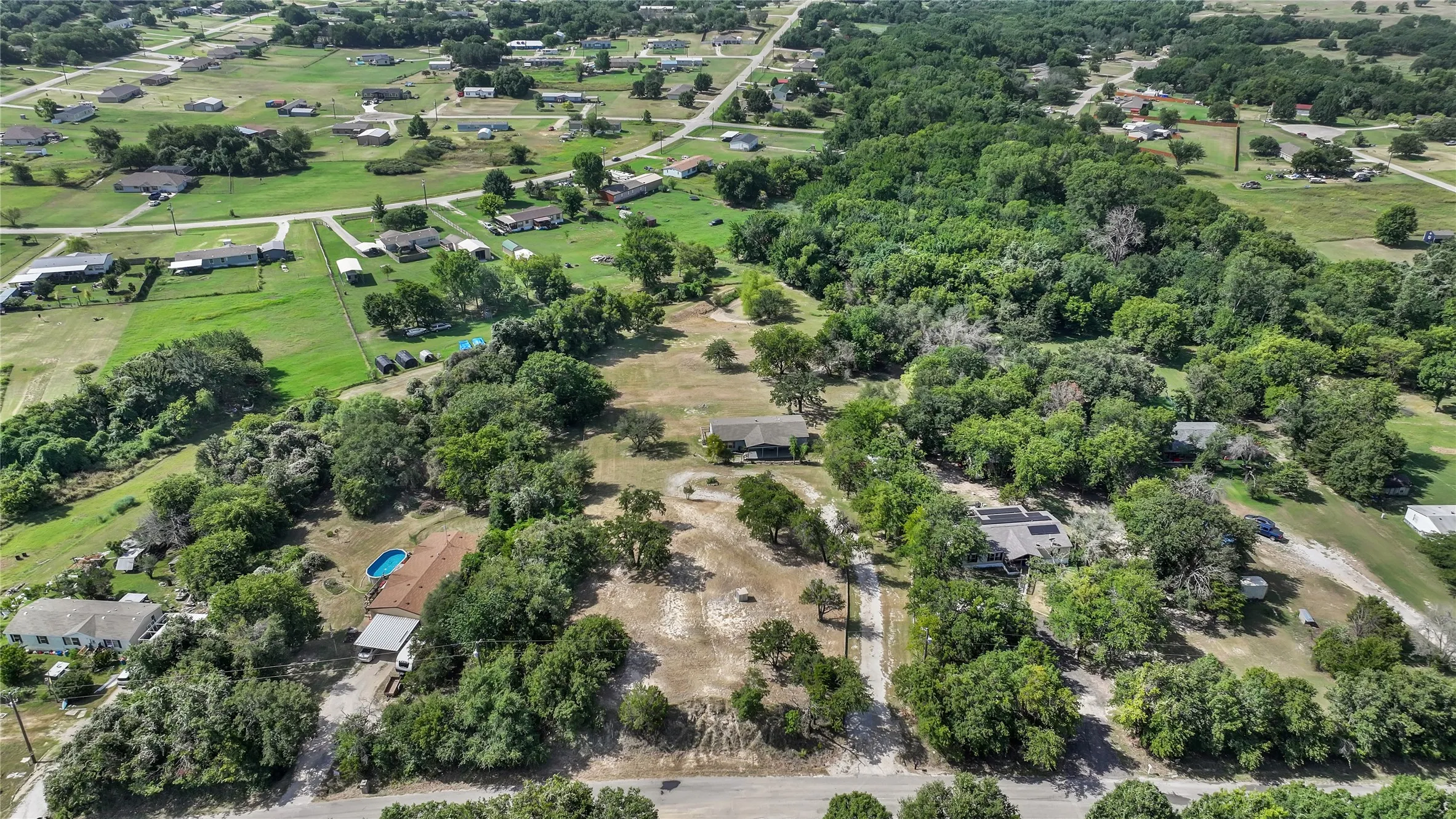 Mobile Home For Sale in Parker County , 1933 Carter Road, Springtown, Texas 76082, 4 Bedroom, 2 Bathroom, Garage spaces, 1,568 Sqft, built in 1996, mls#21346018, Real Estate Agent in Springtown, Homes For Sale in Parker county, Homes For Sale in Springtown, Realtor in Springtown Texas, Real Estate Brokerage Independent Realty Texas, Luminita Cordes Realtor