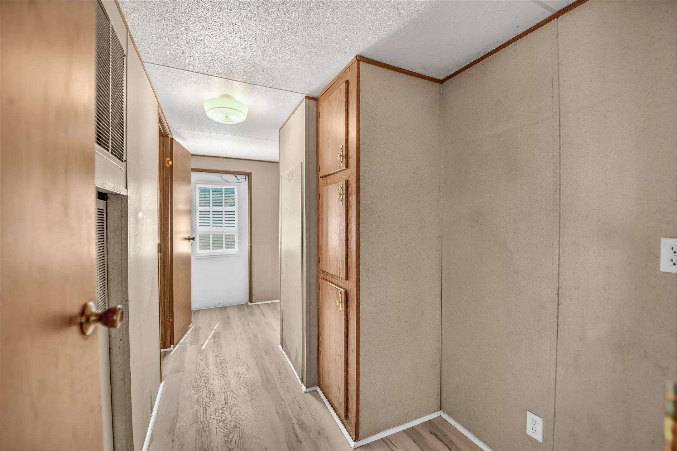 Mobile Home For Sale in Parker County , 1933 Carter Road, Springtown, Texas 76082, 4 Bedroom, 2 Bathroom, Garage spaces, 1,568 Sqft, built in 1996, mls#21346018, Real Estate Agent in Springtown, Homes For Sale in Parker county, Homes For Sale in Springtown, Realtor in Springtown Texas, Real Estate Brokerage Independent Realty Texas, Luminita Cordes Realtor