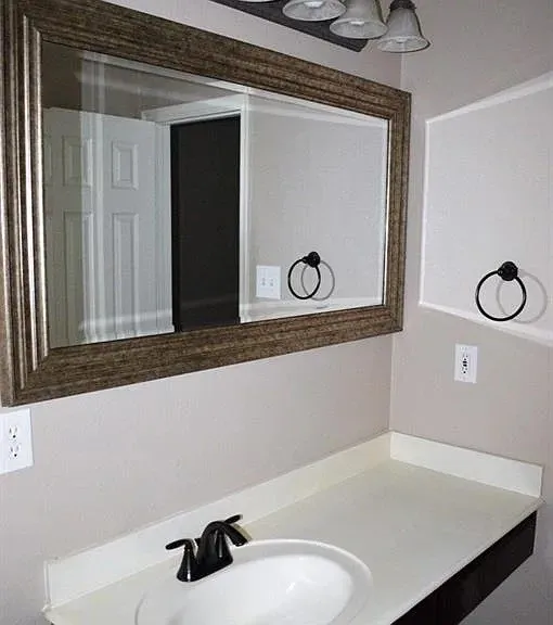 Single Family Residence For Sale in Denton County , 1820 Rodgers Lane, Providence Village, Texas 76227, 3 Bedroom, 2 Bathroom, 2 Garage spaces, 1,202 Sqft, built in 2007, mls#21326146, Real Estate Agent in Providence Village, Homes For Sale in Denton county, Homes For Sale in Providence Village, Realtor in Providence Village Texas, Real Estate Brokerage Independent Realty Texas, Luminita Cordes Realtor