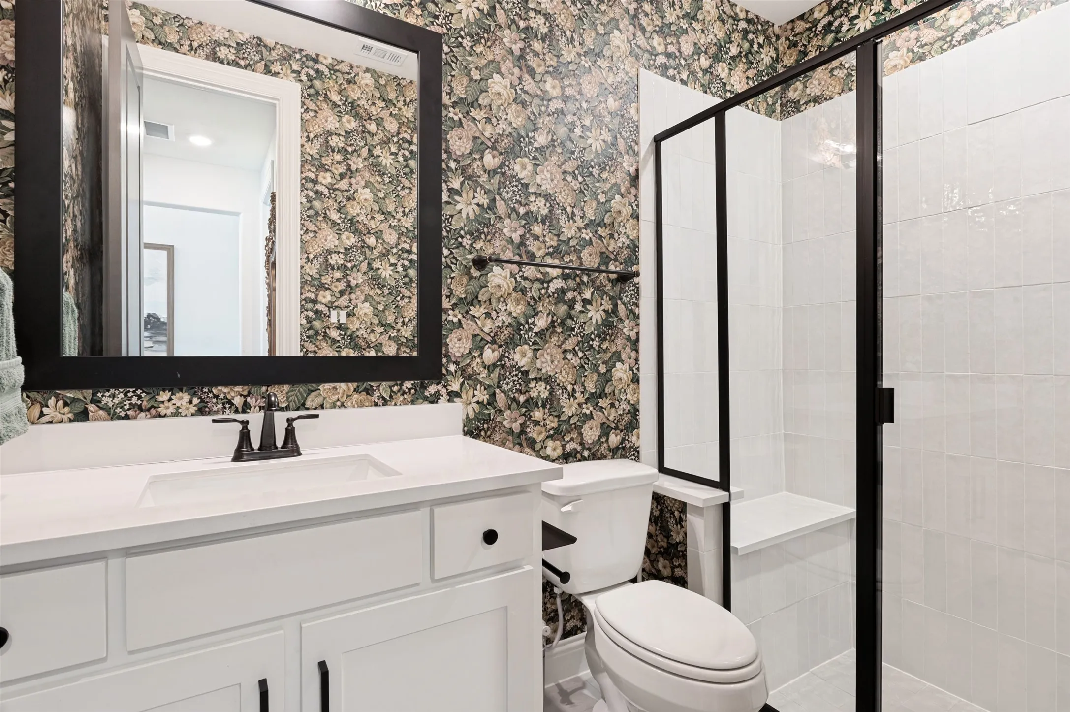 Single Family Residence For Rent in Dallas County , 2411 Perdue Avenue, Irving, Texas 75062, 5 Bedroom, 4 Bathroom, 2 Garage spaces, 3,493 Sqft, built in 2024, mls#21343636, Real Estate Agent in Irving, Homes For Rent in Dallas county, Homes For Rent in Irving, Realtor in Irving Texas, Real Estate Brokerage Independent Realty Texas, Luminita Cordes Realtor