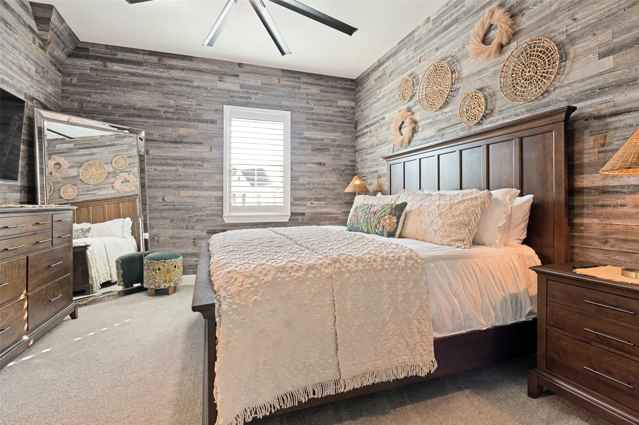 Single Family Residence For Rent in Dallas County , 2411 Perdue Avenue, Irving, Texas 75062, 5 Bedroom, 4 Bathroom, 2 Garage spaces, 3,493 Sqft, built in 2024, mls#21343636, Real Estate Agent in Irving, Homes For Rent in Dallas county, Homes For Rent in Irving, Realtor in Irving Texas, Real Estate Brokerage Independent Realty Texas, Luminita Cordes Realtor