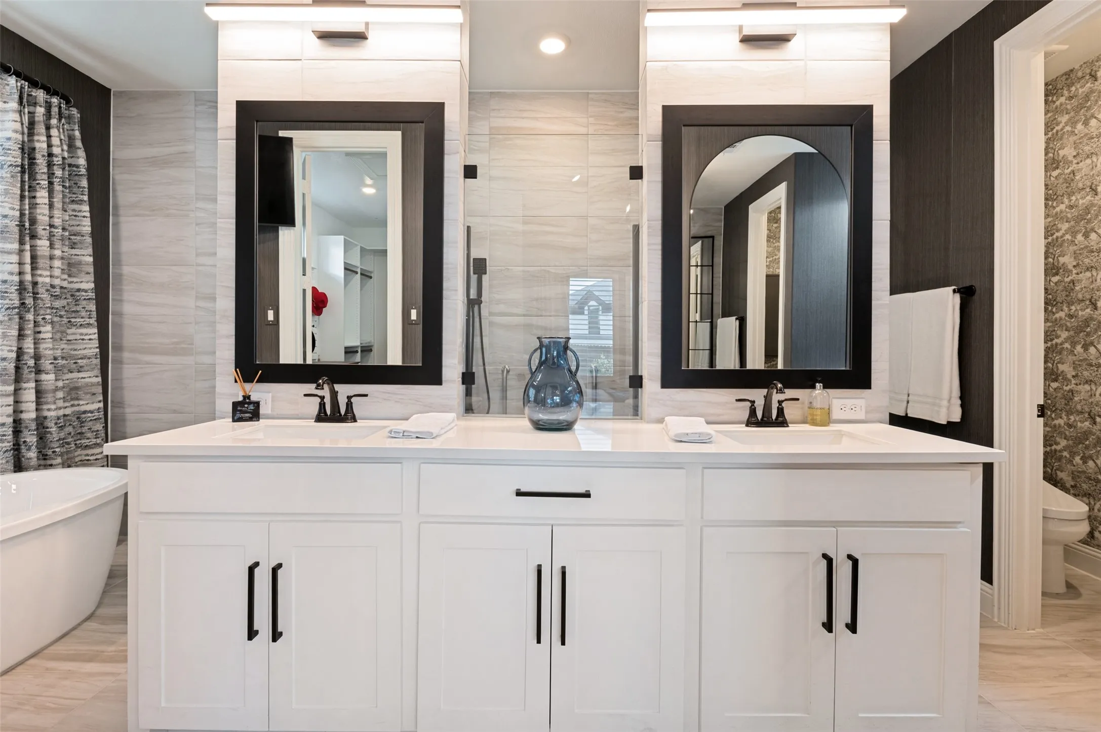 Single Family Residence For Rent in Dallas County , 2411 Perdue Avenue, Irving, Texas 75062, 5 Bedroom, 4 Bathroom, 2 Garage spaces, 3,493 Sqft, built in 2024, mls#21343636, Real Estate Agent in Irving, Homes For Rent in Dallas county, Homes For Rent in Irving, Realtor in Irving Texas, Real Estate Brokerage Independent Realty Texas, Luminita Cordes Realtor