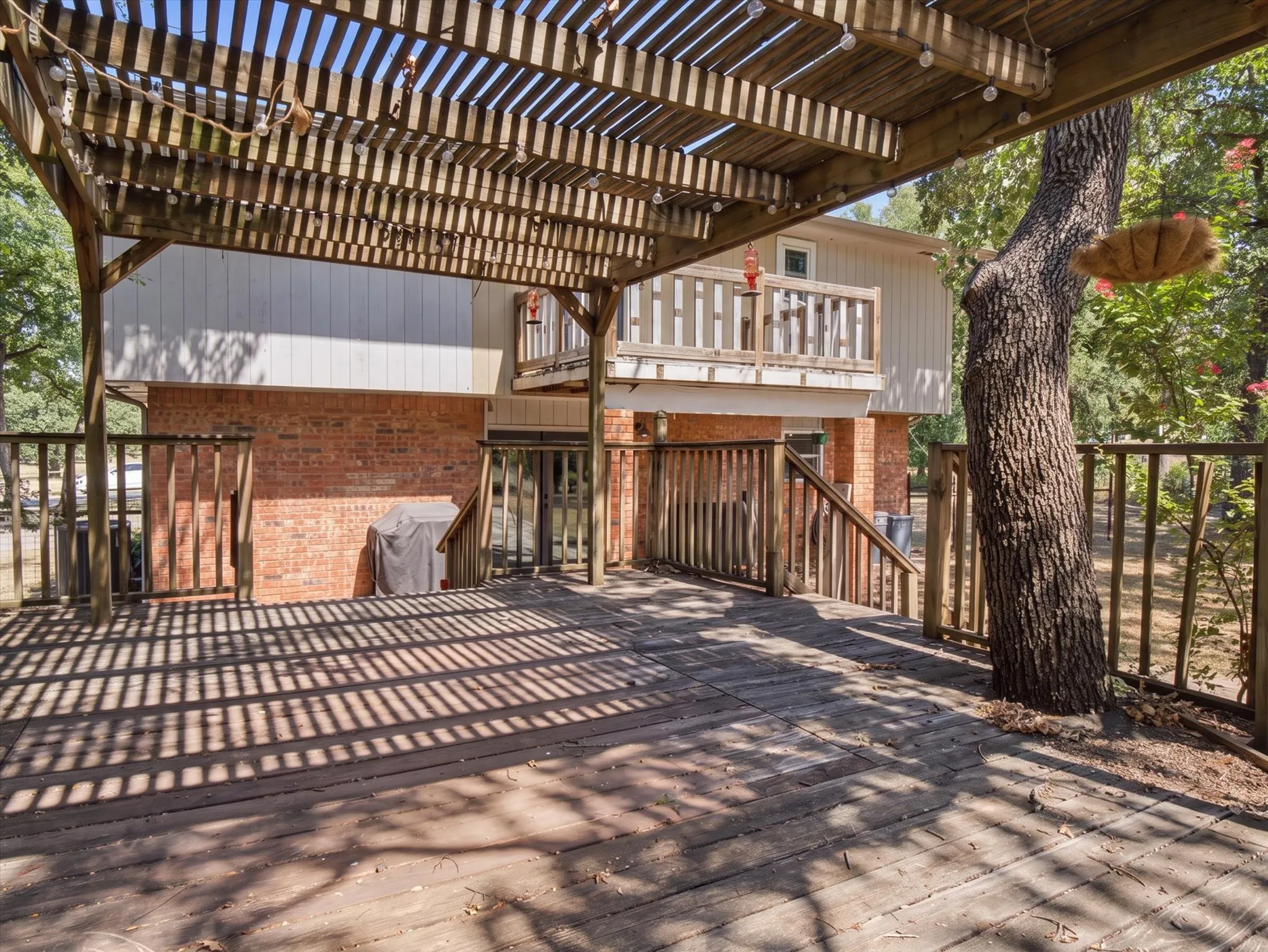 Single Family Residence For Sale in Wise County , 301 County Road 3418, Bridgeport, Texas 76426, 3 Bedroom, 3 Bathroom, Garage spaces, 2,030 Sqft, built in 1985, mls#21336255, Real Estate Agent in Bridgeport, Homes For Sale in Wise county, Homes For Sale in Bridgeport, Realtor in Bridgeport Texas, Real Estate Brokerage Independent Realty Texas, Luminita Cordes Realtor