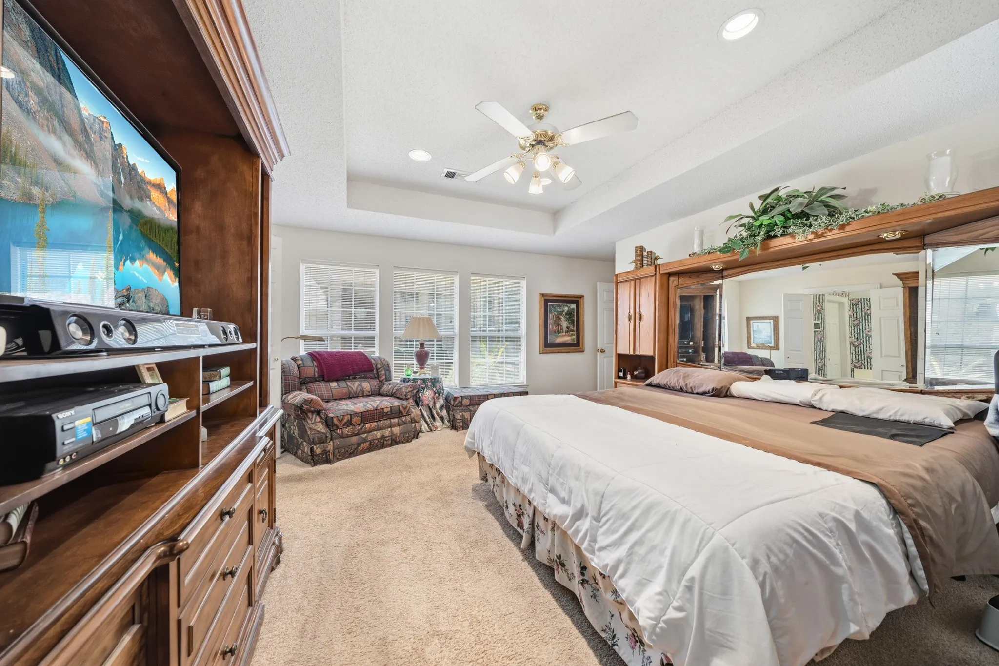 Single Family Residence For Sale in Mc Lennan County , 10108 Polo Park Circle, Waco, Texas 76712, 3 Bedroom, 3 Bathroom, 2 Garage spaces, 2,182 Sqft, built in 1995, mls#21349131, Real Estate Agent in Waco, Homes For Sale in Mc Lennan county, Homes For Sale in Waco, Realtor in Waco Texas, Real Estate Brokerage Independent Realty Texas, Luminita Cordes Realtor