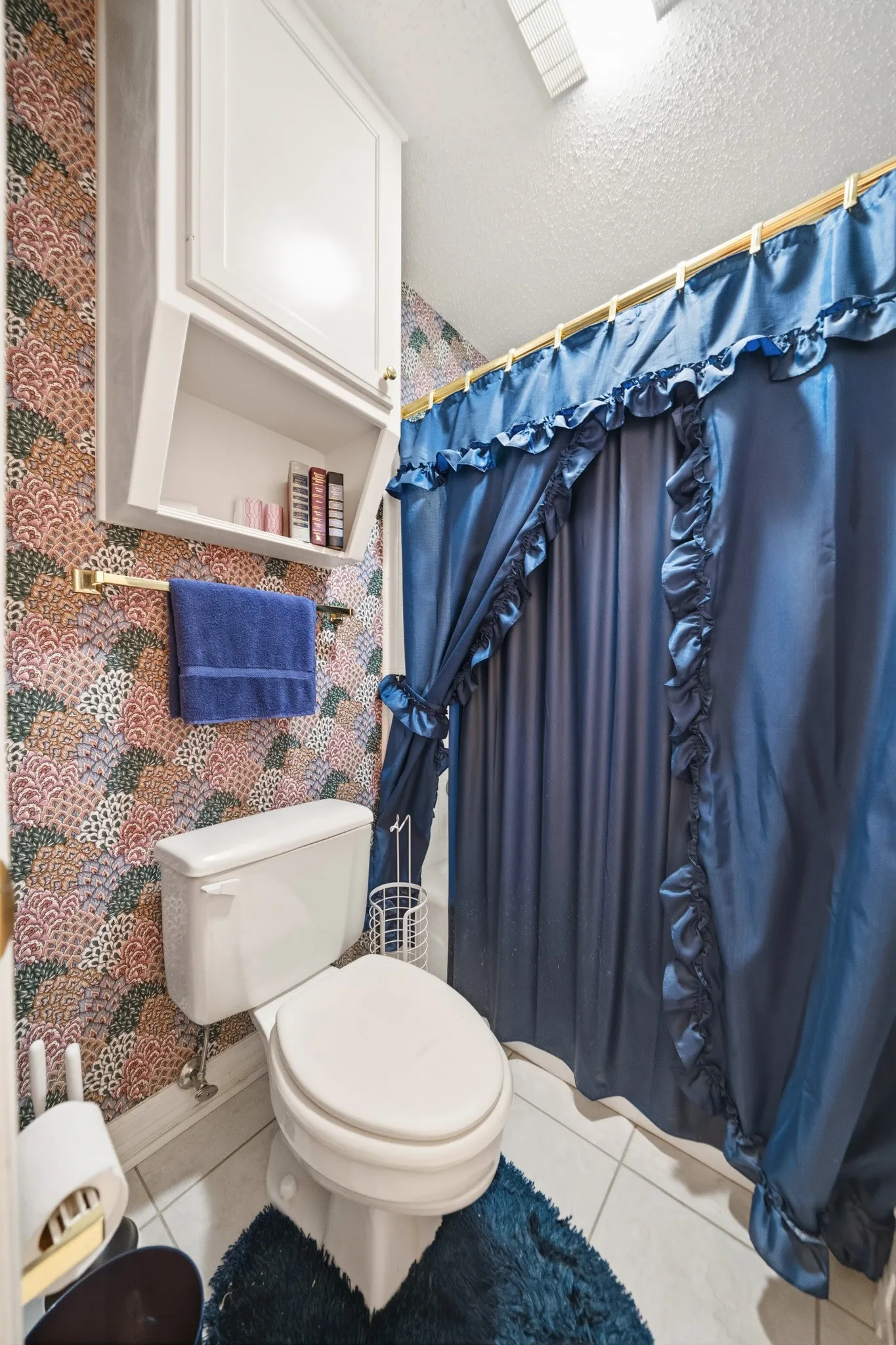 Single Family Residence For Sale in Mc Lennan County , 10108 Polo Park Circle, Waco, Texas 76712, 3 Bedroom, 3 Bathroom, 2 Garage spaces, 2,182 Sqft, built in 1995, mls#21349131, Real Estate Agent in Waco, Homes For Sale in Mc Lennan county, Homes For Sale in Waco, Realtor in Waco Texas, Real Estate Brokerage Independent Realty Texas, Luminita Cordes Realtor