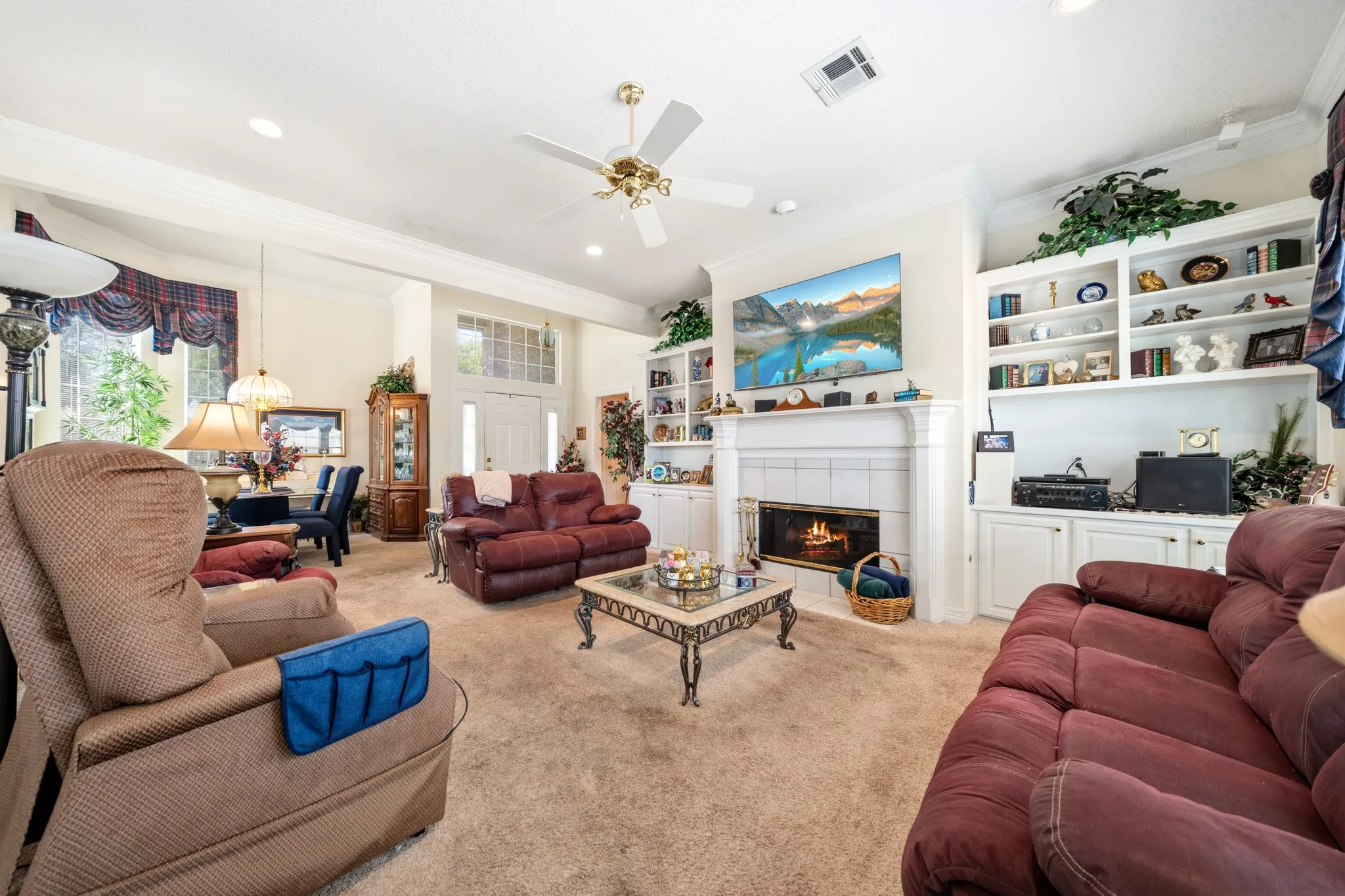 Single Family Residence For Sale in Mc Lennan County , 10108 Polo Park Circle, Waco, Texas 76712, 3 Bedroom, 3 Bathroom, 2 Garage spaces, 2,182 Sqft, built in 1995, mls#21349131, Real Estate Agent in Waco, Homes For Sale in Mc Lennan county, Homes For Sale in Waco, Realtor in Waco Texas, Real Estate Brokerage Independent Realty Texas, Luminita Cordes Realtor