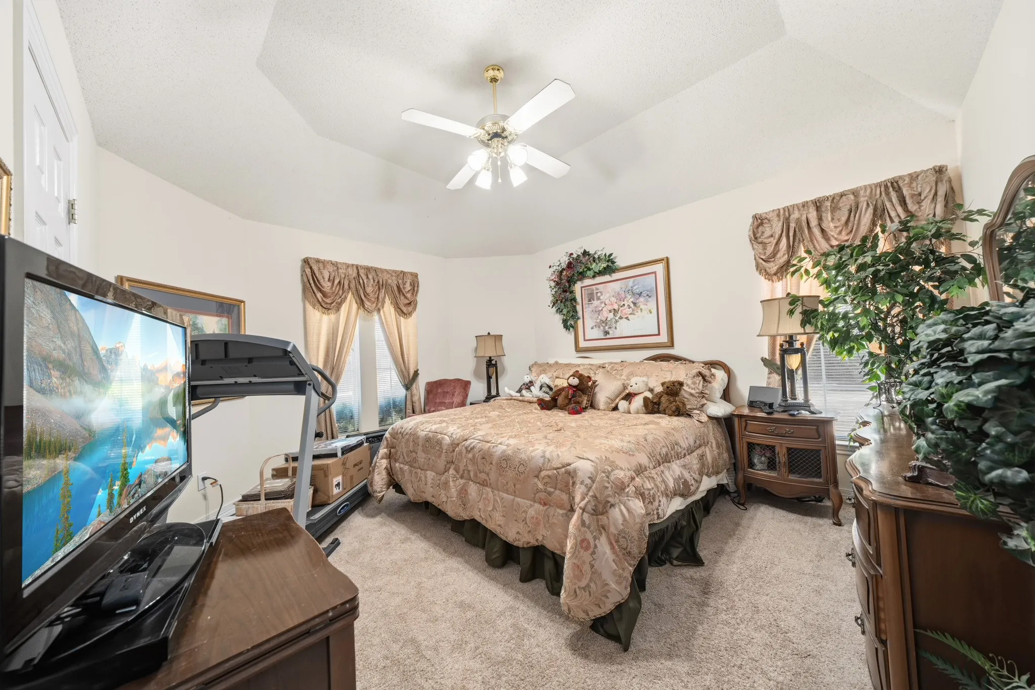 Single Family Residence For Sale in Mc Lennan County , 10108 Polo Park Circle, Waco, Texas 76712, 3 Bedroom, 3 Bathroom, 2 Garage spaces, 2,182 Sqft, built in 1995, mls#21349131, Real Estate Agent in Waco, Homes For Sale in Mc Lennan county, Homes For Sale in Waco, Realtor in Waco Texas, Real Estate Brokerage Independent Realty Texas, Luminita Cordes Realtor