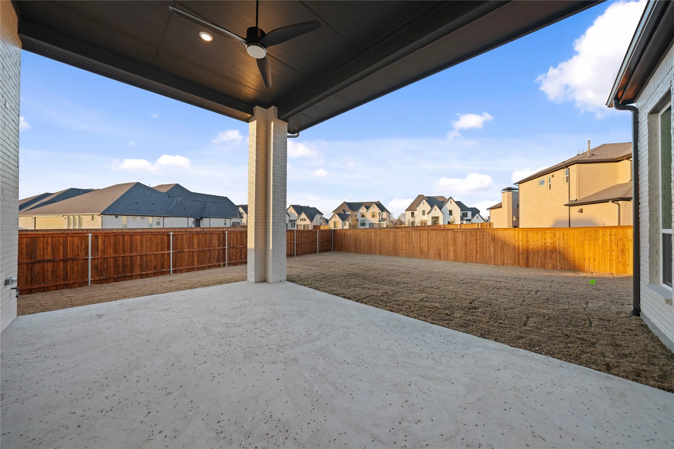 Single Family Residence For Sale in Collin County , 1009 Kelley Lane, Celina, Texas 75009, 5 Bedroom, 6 Bathroom, 4 Garage spaces, 4,645 Sqft, built in 2025, mls#21349196, Real Estate Agent in Celina, Homes For Sale in Collin county, Homes For Sale in Celina, Realtor in Celina Texas, Real Estate Brokerage Independent Realty Texas, Luminita Cordes Realtor