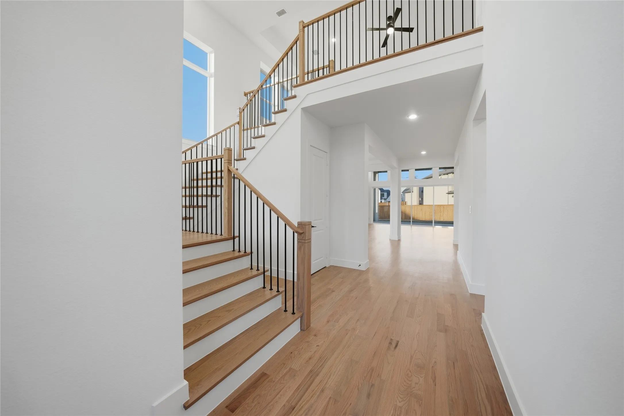 Single Family Residence For Sale in Collin County , 1009 Kelley Lane, Celina, Texas 75009, 5 Bedroom, 6 Bathroom, 4 Garage spaces, 4,645 Sqft, built in 2025, mls#21349196, Real Estate Agent in Celina, Homes For Sale in Collin county, Homes For Sale in Celina, Realtor in Celina Texas, Real Estate Brokerage Independent Realty Texas, Luminita Cordes Realtor