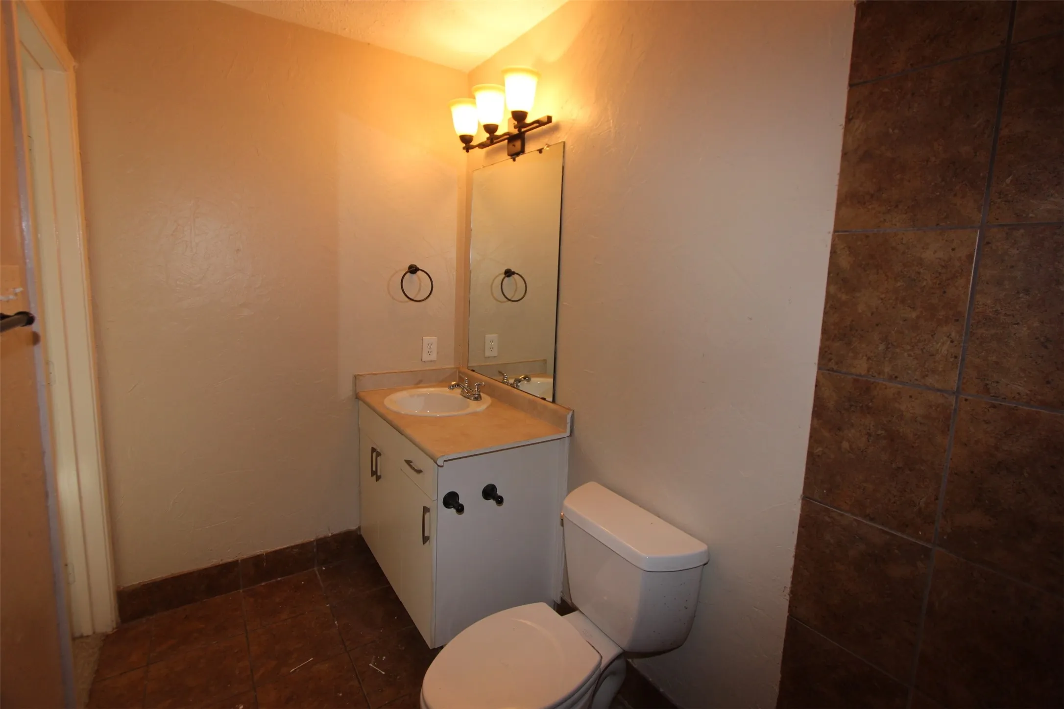 Single Family Residence For Rent in Collin County , 157 W Way Circle, Allen, Texas 75002, 3 Bedroom, 2 Bathroom, 2 Garage spaces, 1,424 Sqft, built in 1978, mls#21349199, Real Estate Agent in Allen, Homes For Rent in Collin county, Homes For Rent in Allen, Realtor in Allen Texas, Real Estate Brokerage Independent Realty Texas, Luminita Cordes Realtor