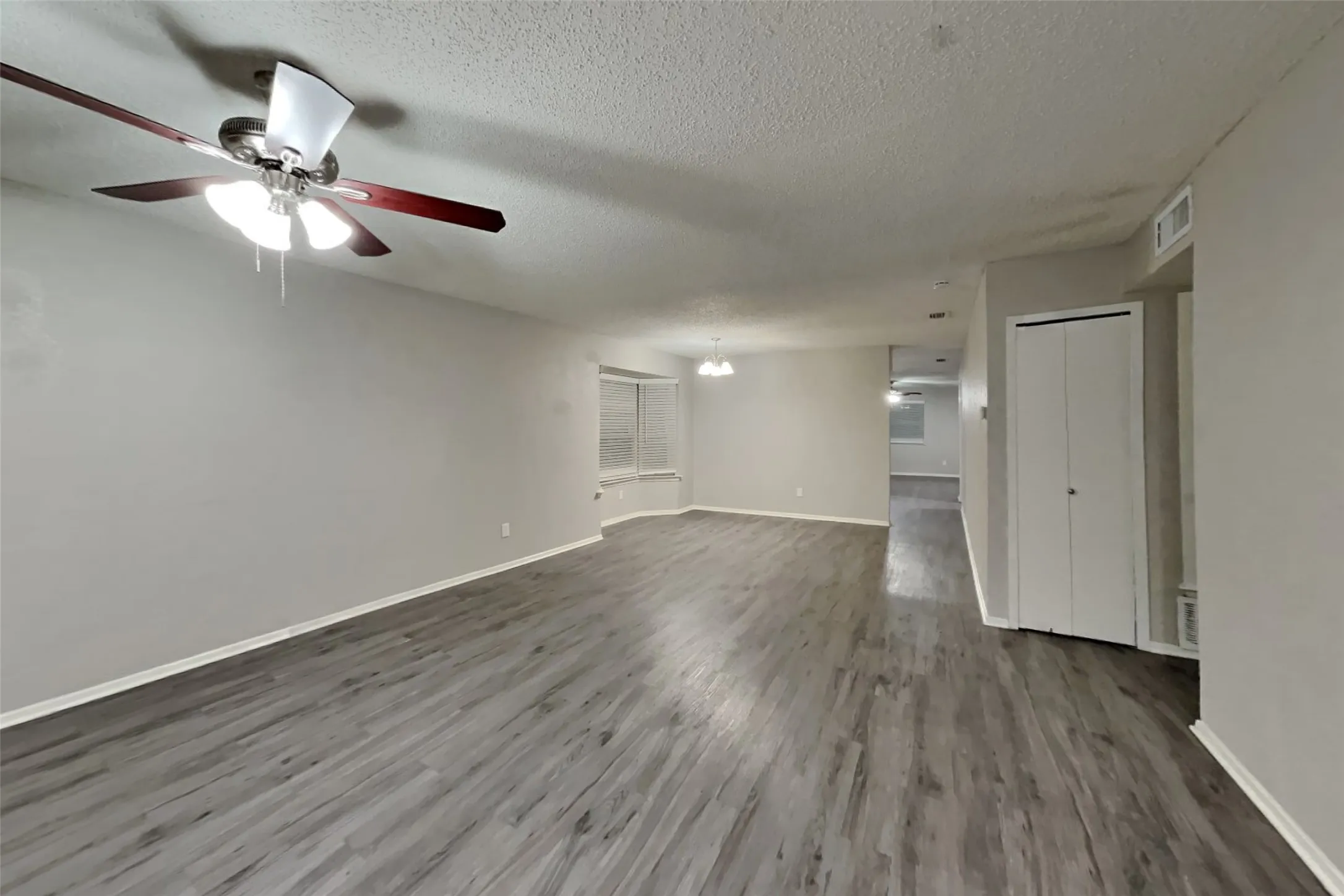 Single Family Residence For Rent in Denton County , 2732 Cancun Lane, Dallas, Texas 75287, 3 Bedroom, 2 Bathroom, 2 Garage spaces, 1,883 Sqft, built in 1983, mls#21349200, Real Estate Agent in Dallas, Homes For Rent in Denton county, Homes For Rent in Dallas, Realtor in Dallas Texas, Real Estate Brokerage Independent Realty Texas, Luminita Cordes Realtor