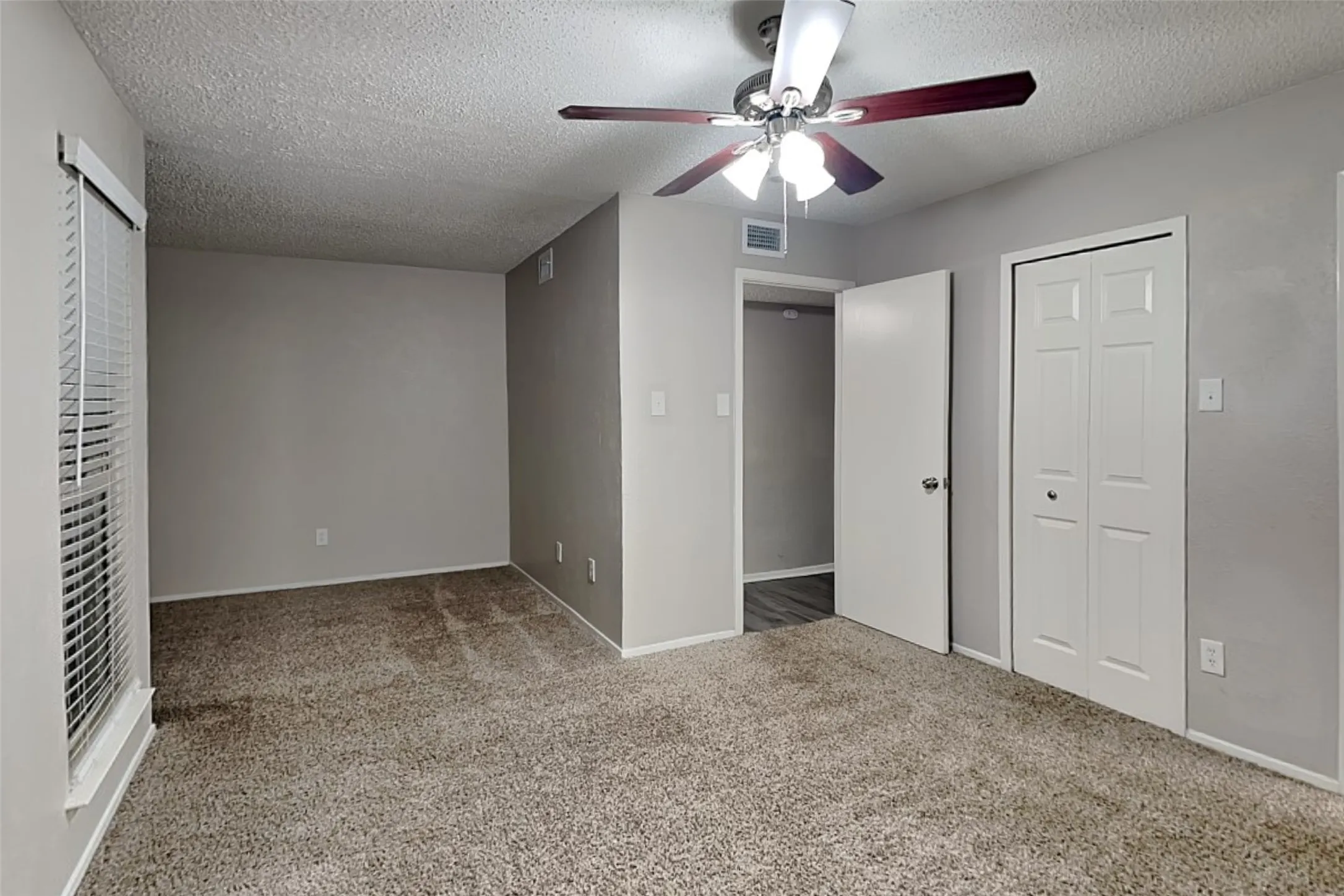 Single Family Residence For Rent in Denton County , 2732 Cancun Lane, Dallas, Texas 75287, 3 Bedroom, 2 Bathroom, 2 Garage spaces, 1,883 Sqft, built in 1983, mls#21349200, Real Estate Agent in Dallas, Homes For Rent in Denton county, Homes For Rent in Dallas, Realtor in Dallas Texas, Real Estate Brokerage Independent Realty Texas, Luminita Cordes Realtor