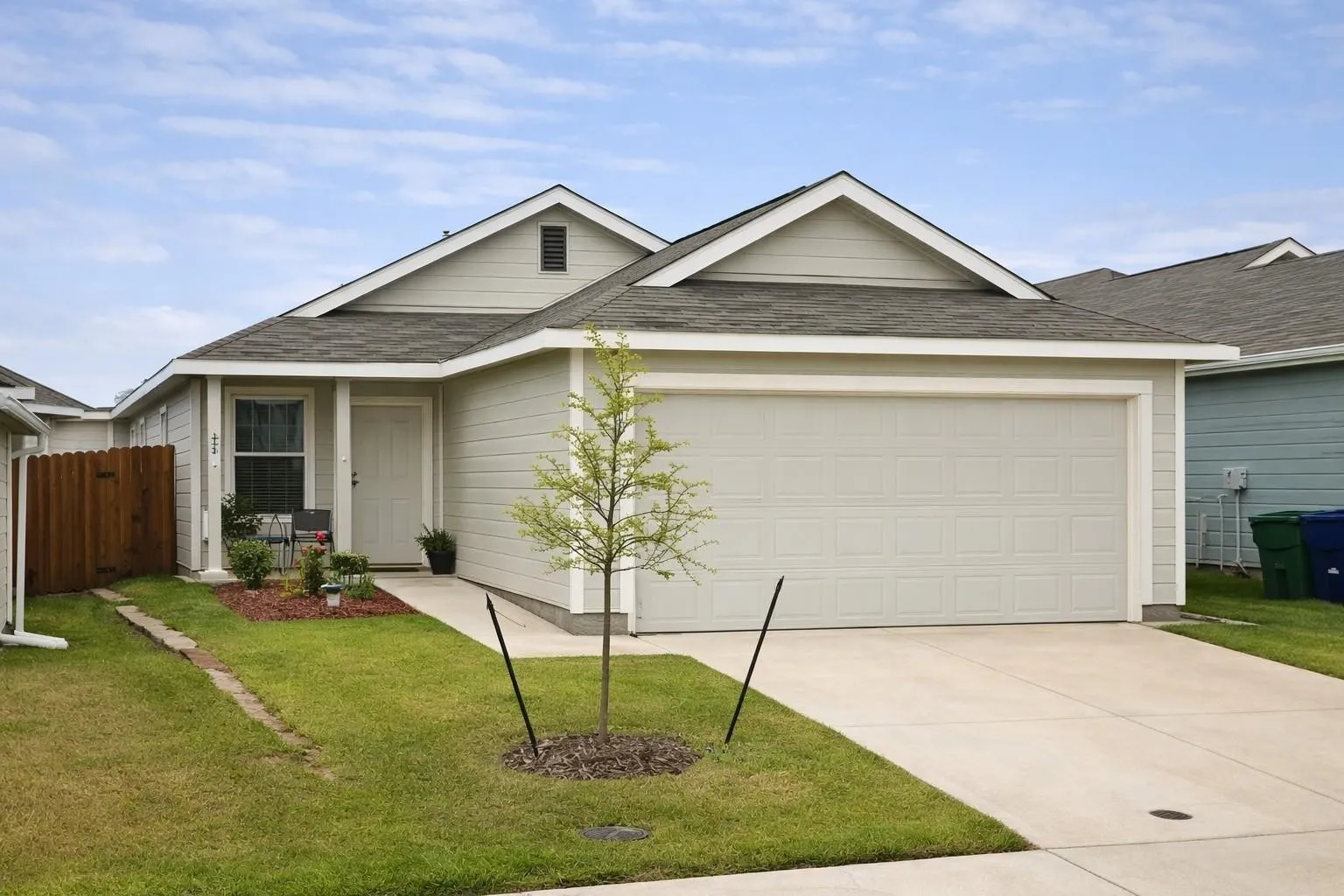 Single Family Residence For Sale in Kaufman County , 1627 Cattle Drive Lane, Crandall, Texas 75114, 3 Bedroom, 2 Bathroom, 2 Garage spaces, 1,276 Sqft, built in 2024, mls#21347955, Real Estate Agent in Crandall, Homes For Sale in Kaufman county, Homes For Sale in Crandall, Realtor in Crandall Texas, Real Estate Brokerage Independent Realty Texas, Luminita Cordes Realtor