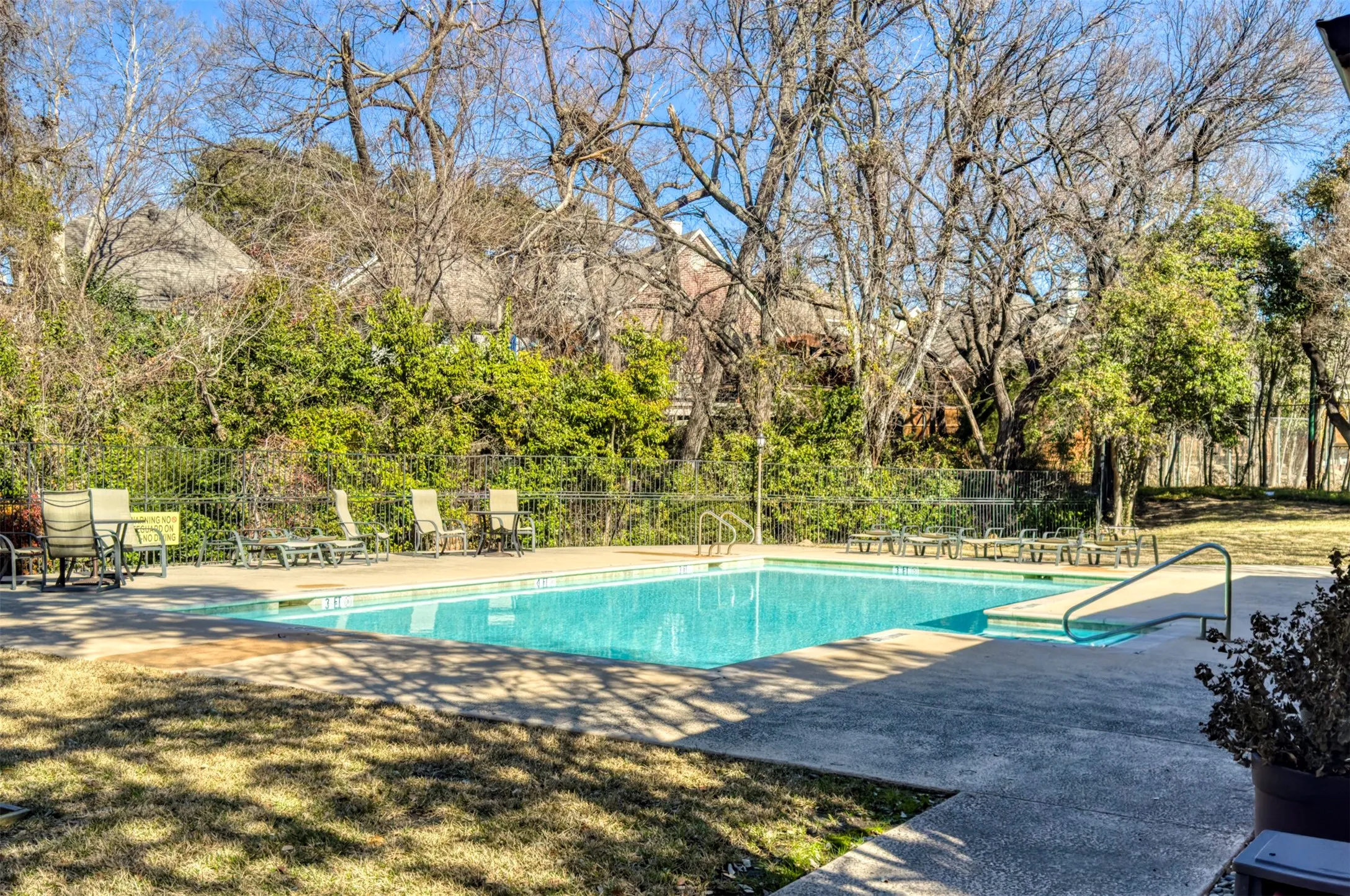 Single Family Residence For Sale in Dallas County , 9606 Glenacre, Dallas, Texas 75243, 3 Bedroom, 3 Bathroom, 2 Garage spaces, 2,094 Sqft, built in 1978, mls#21349216, Real Estate Agent in Dallas, Homes For Sale in Dallas county, Homes For Sale in Dallas, Realtor in Dallas Texas, Real Estate Brokerage Independent Realty Texas, Luminita Cordes Realtor
