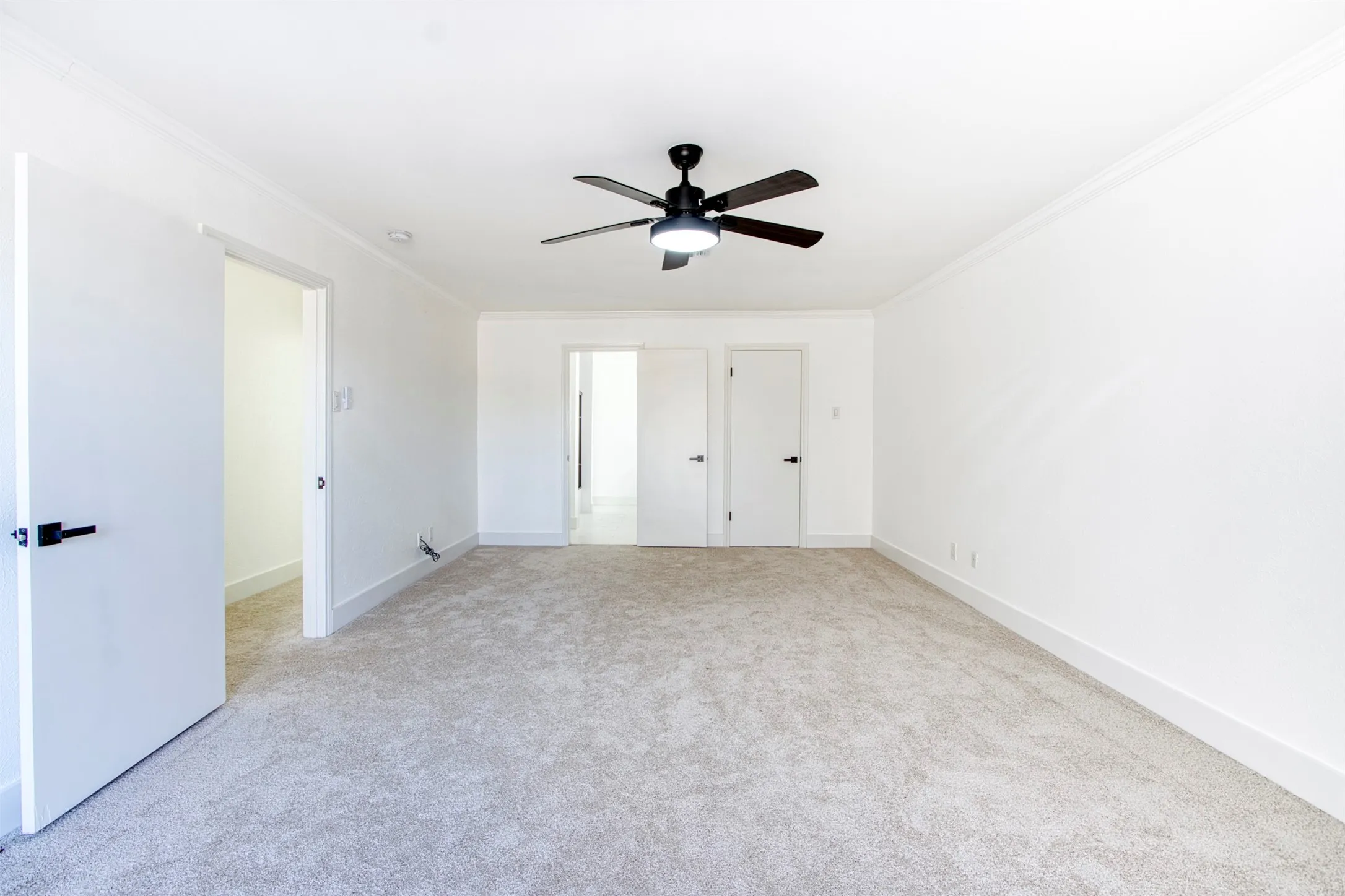 Single Family Residence For Sale in Dallas County , 9606 Glenacre, Dallas, Texas 75243, 3 Bedroom, 3 Bathroom, 2 Garage spaces, 2,094 Sqft, built in 1978, mls#21349216, Real Estate Agent in Dallas, Homes For Sale in Dallas county, Homes For Sale in Dallas, Realtor in Dallas Texas, Real Estate Brokerage Independent Realty Texas, Luminita Cordes Realtor