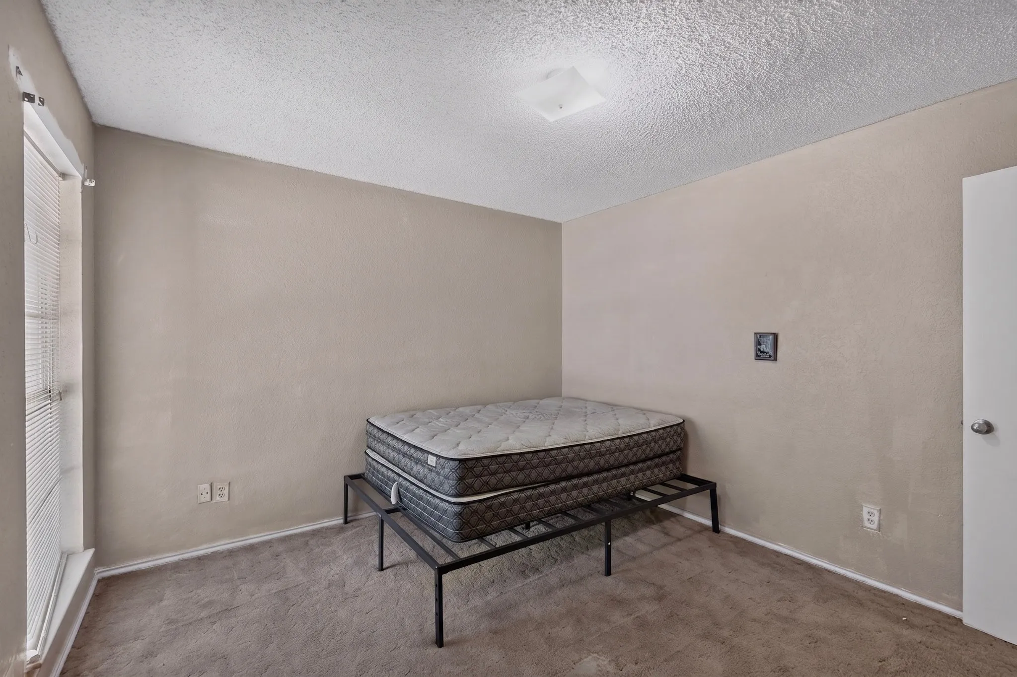 Single Family Residence For Sale in Tarrant County , 3612 Holly Springs Drive, Fort Worth, Texas 76133, 4 Bedroom, 2 Bathroom, Garage spaces, 2,658 Sqft, built in 1978, mls#21343501, Real Estate Agent in Fort Worth, Homes For Sale in Tarrant county, Homes For Sale in Fort Worth, Realtor in Fort Worth Texas, Real Estate Brokerage Independent Realty Texas, Luminita Cordes Realtor