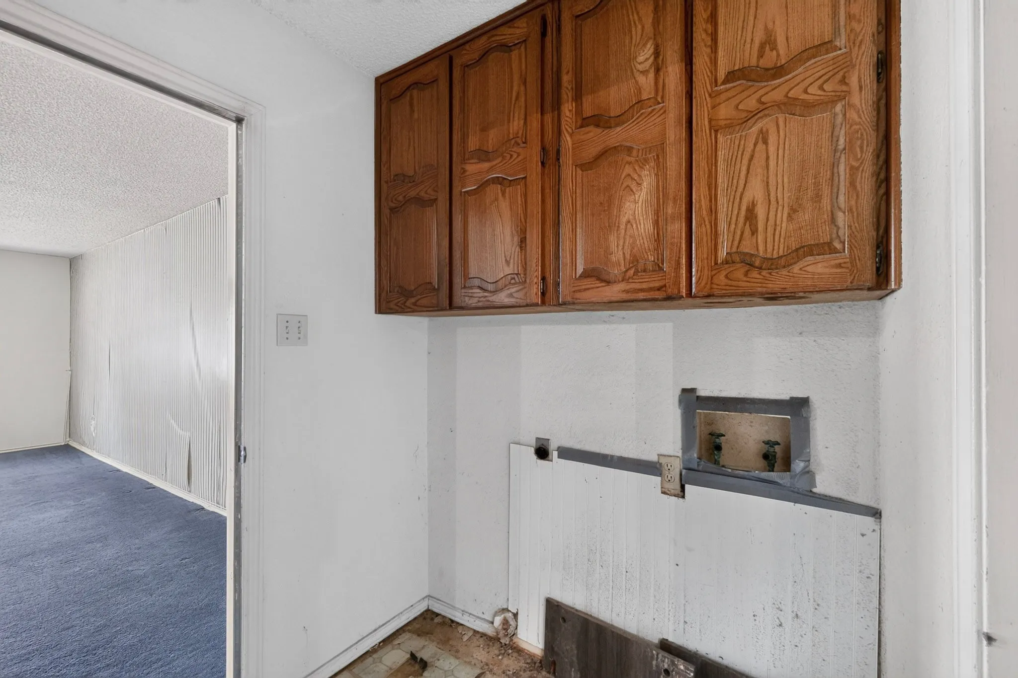 Single Family Residence For Sale in Tarrant County , 3612 Holly Springs Drive, Fort Worth, Texas 76133, 4 Bedroom, 2 Bathroom, Garage spaces, 2,658 Sqft, built in 1978, mls#21343501, Real Estate Agent in Fort Worth, Homes For Sale in Tarrant county, Homes For Sale in Fort Worth, Realtor in Fort Worth Texas, Real Estate Brokerage Independent Realty Texas, Luminita Cordes Realtor