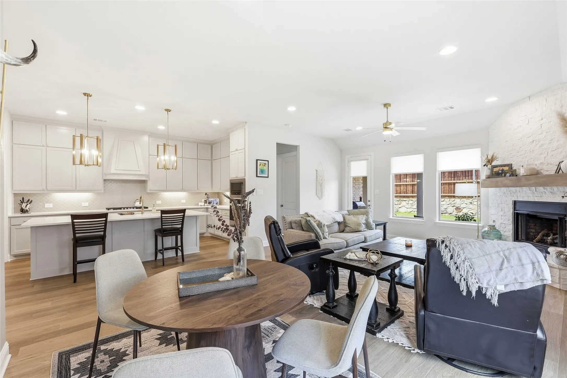 Single Family Residence For Rent in Ellis County , 1837 Flowing Ridge Road, Midlothian, Texas 76065, 4 Bedroom, 3 Bathroom, 2 Garage spaces, 2,028 Sqft, built in 2025, mls#21349236, Real Estate Agent in Midlothian, Homes For Rent in Ellis county, Homes For Rent in Midlothian, Realtor in Midlothian Texas, Real Estate Brokerage Independent Realty Texas, Luminita Cordes Realtor