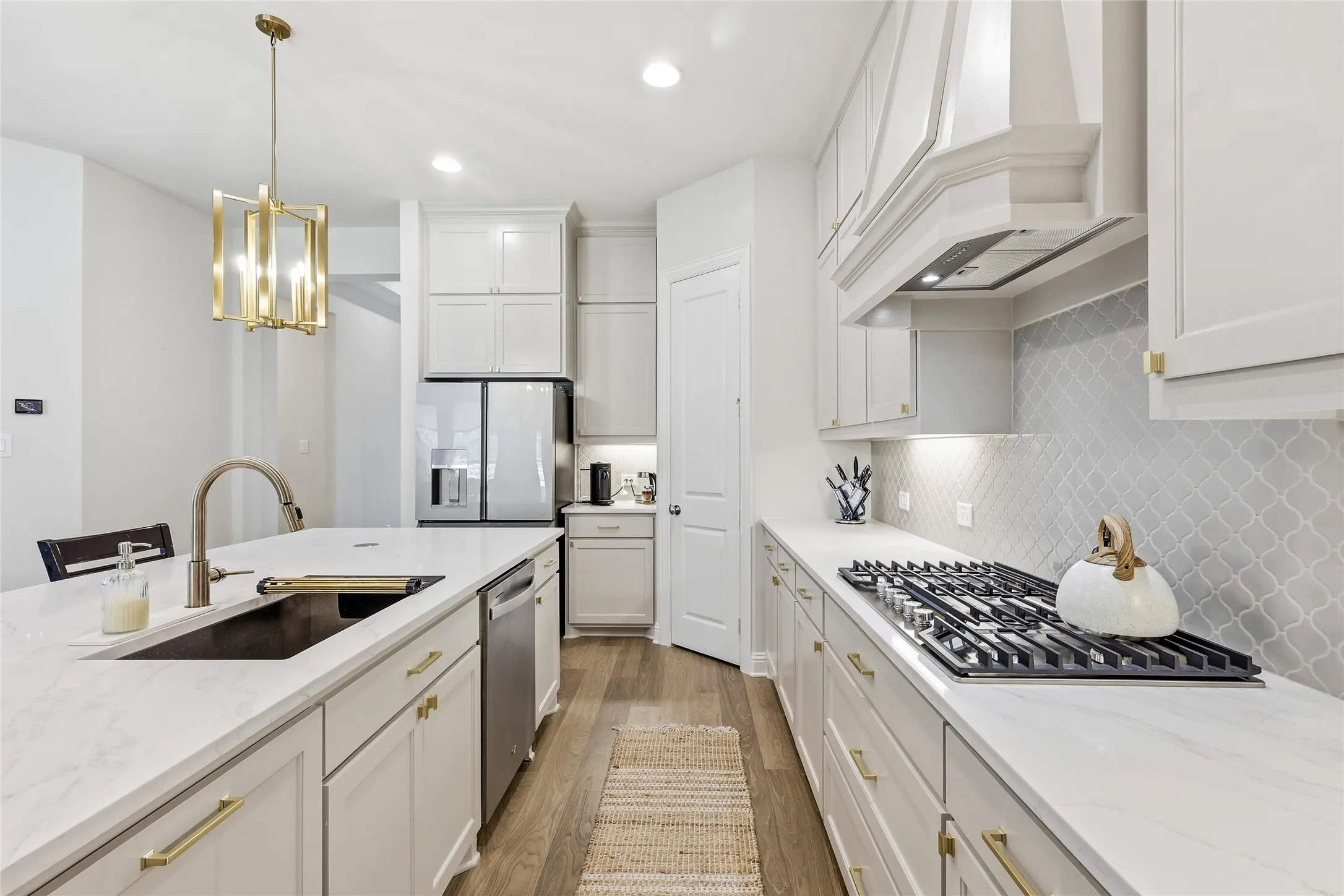 Single Family Residence For Rent in Ellis County , 1837 Flowing Ridge Road, Midlothian, Texas 76065, 4 Bedroom, 3 Bathroom, 2 Garage spaces, 2,028 Sqft, built in 2025, mls#21349236, Real Estate Agent in Midlothian, Homes For Rent in Ellis county, Homes For Rent in Midlothian, Realtor in Midlothian Texas, Real Estate Brokerage Independent Realty Texas, Luminita Cordes Realtor