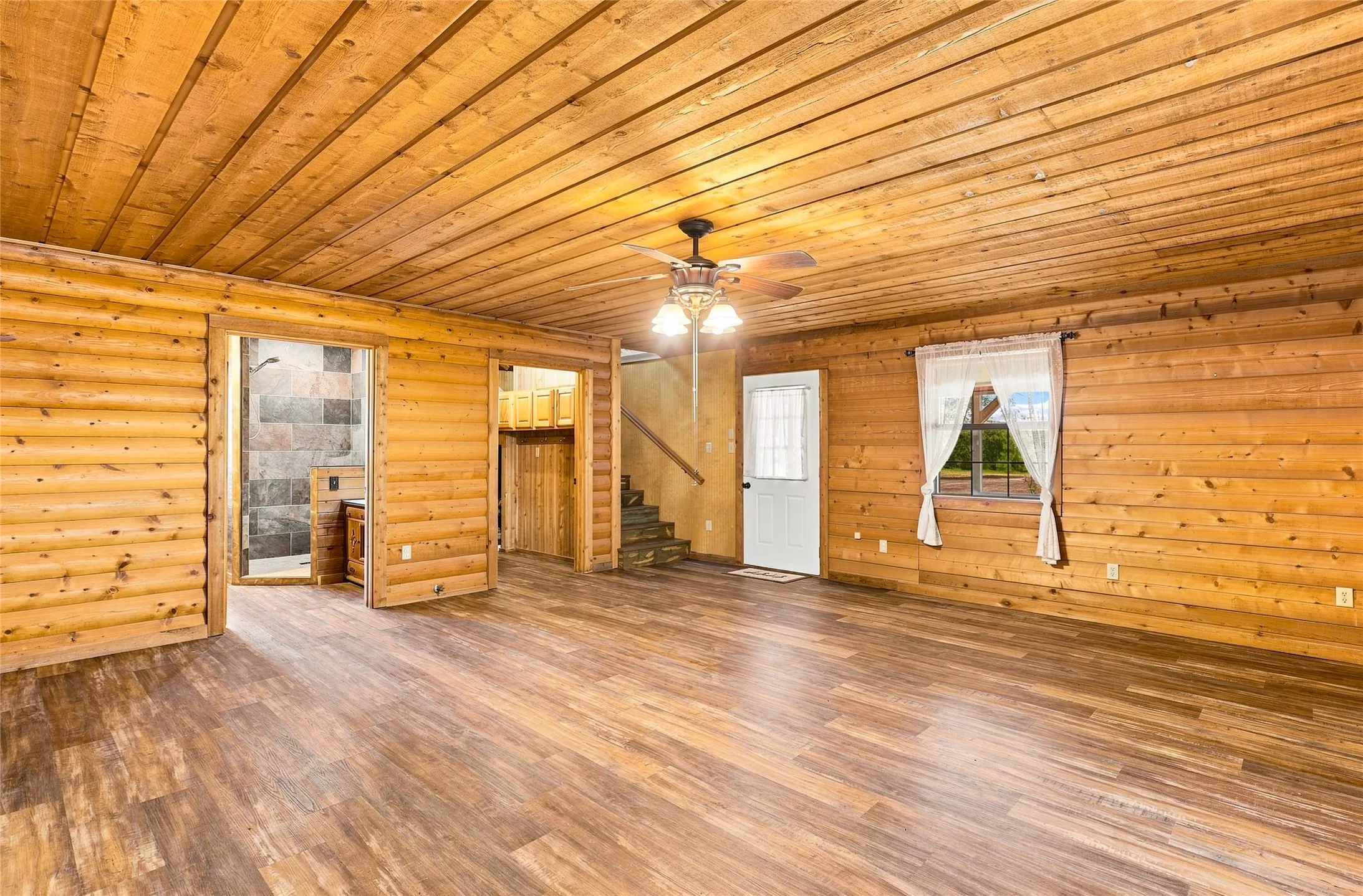 Farm For Sale in Fannin County , 1549 County Road 2130, Telephone, Texas 75488, 1 Bedroom, 2 Bathroom, Garage spaces, 1,600 Sqft, built in 2004, mls#21349142, Real Estate Agent in Telephone, Homes For Sale in Fannin county, Homes For Sale in Telephone, Realtor in Telephone Texas, Real Estate Brokerage Independent Realty Texas, Luminita Cordes Realtor