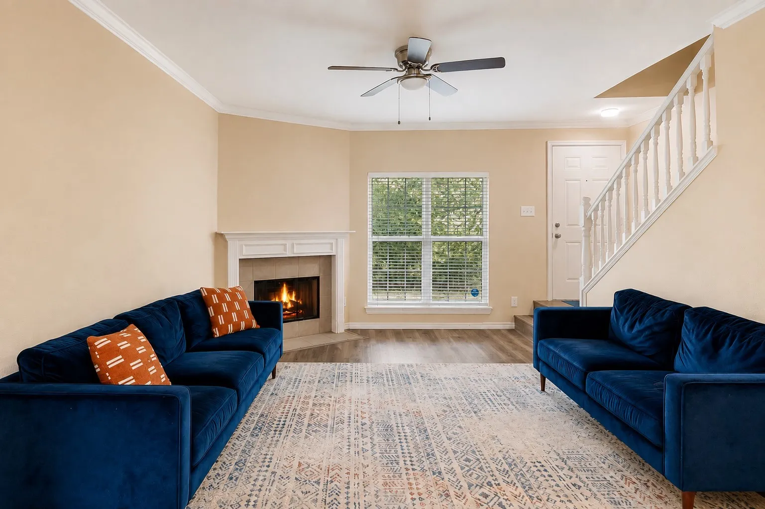 Condominium For Sale in Dallas County , 11655 Audelia Road 407, Dallas, Texas 75243, 2 Bedroom, 3 Bathroom, Garage spaces, 1,075 Sqft, built in 1982, Price $170,000, mls#21348376, Real Estate Agent in Dallas, Homes For Sale in Dallas county, Homes For Sale in Dallas, Realtor in Dallas Texas, Real Estate Brokerage Independent Realty Texas, Luminita Cordes Realtor